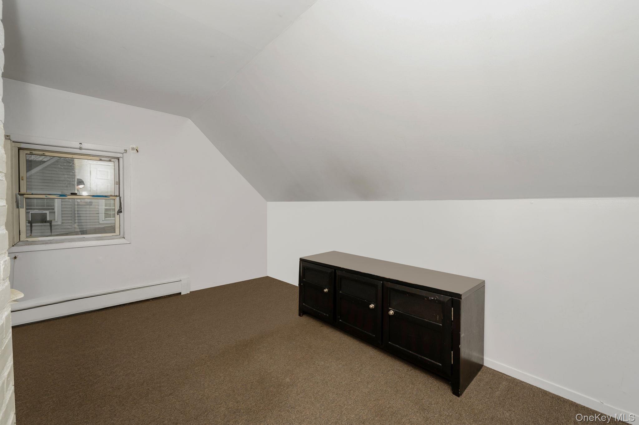 27 Mallard Road, Levittown, NY 11756