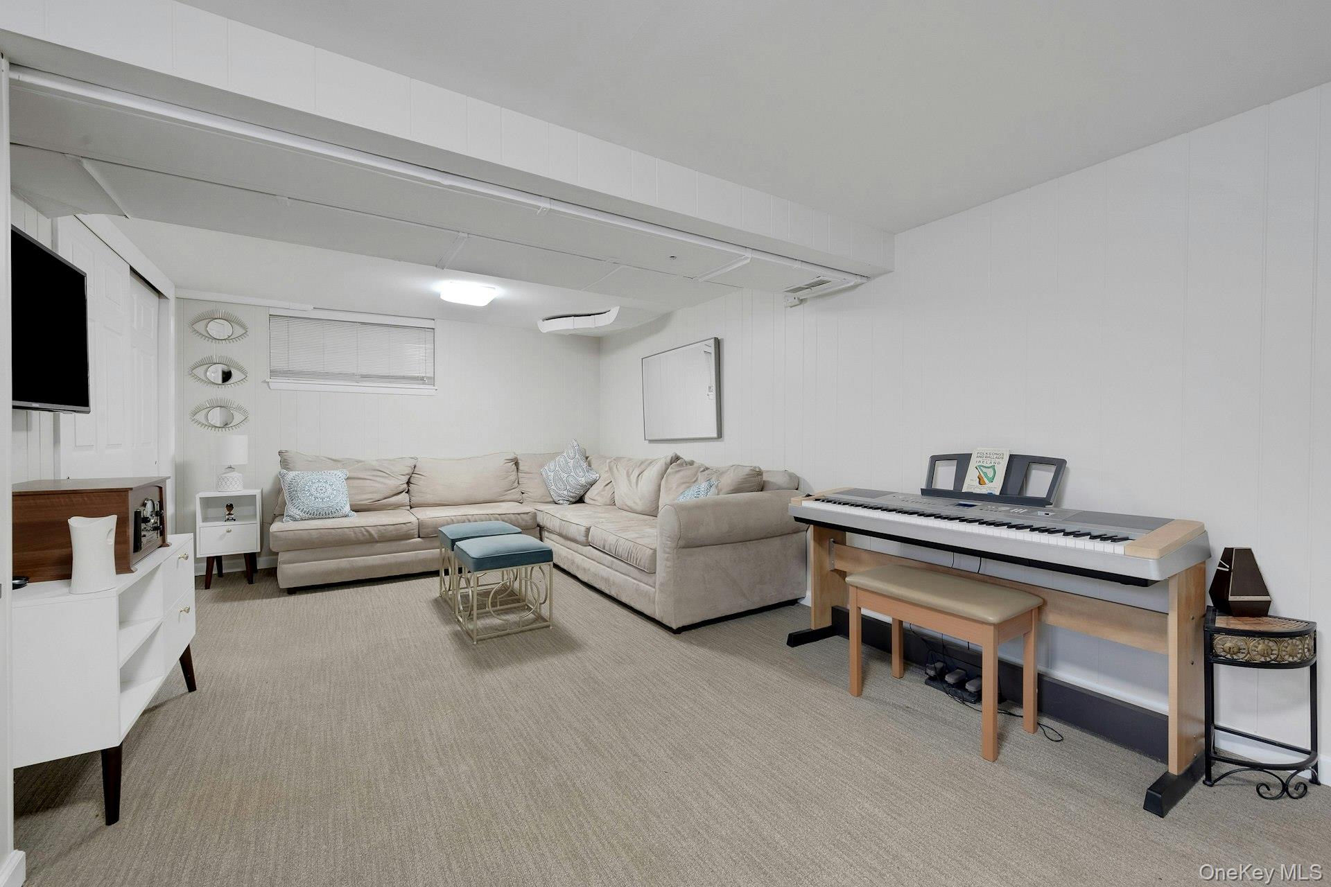 142 Bell Road, Scarsdale, NY 10583