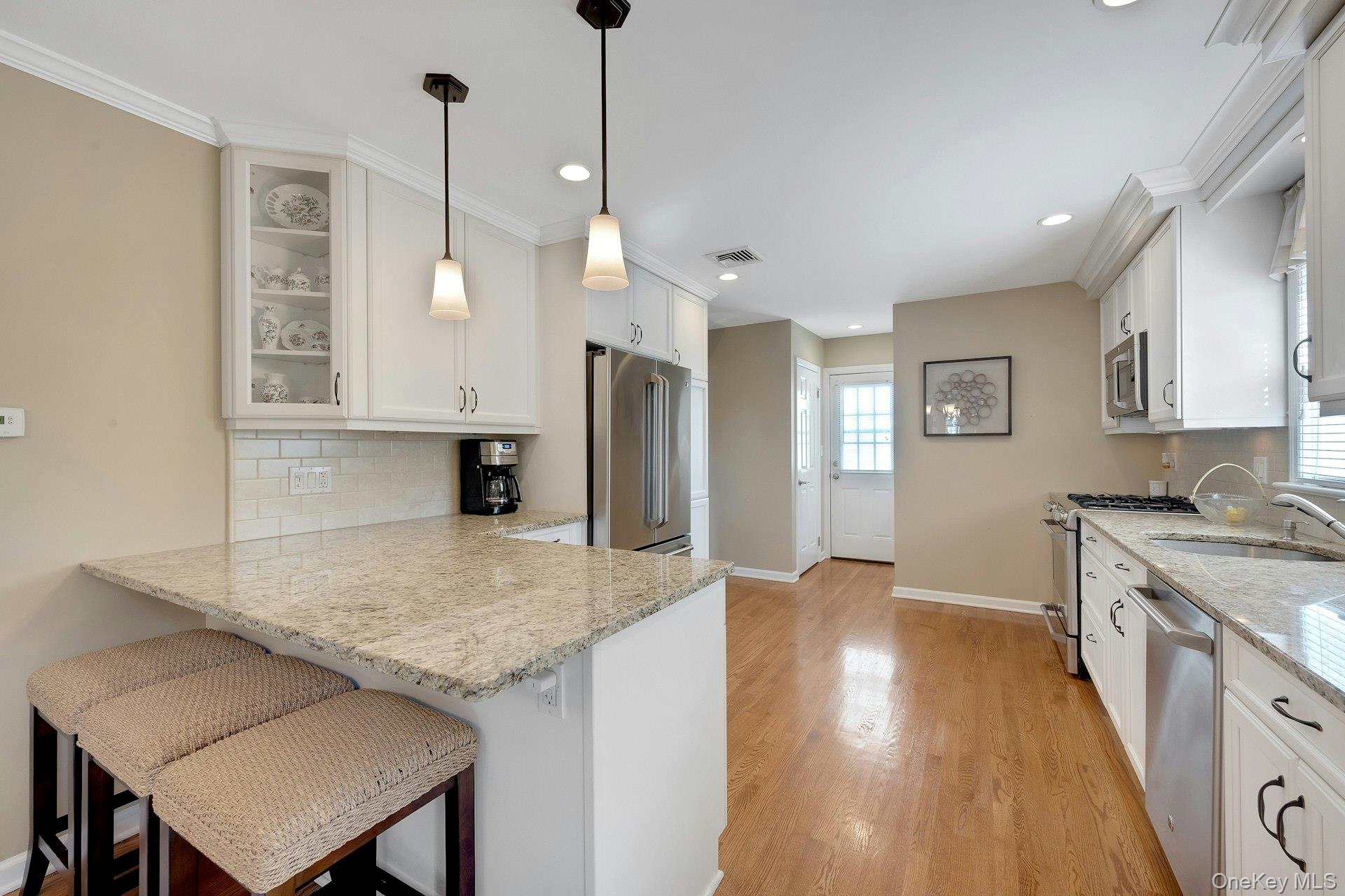 142 Bell Road, Scarsdale, NY 10583