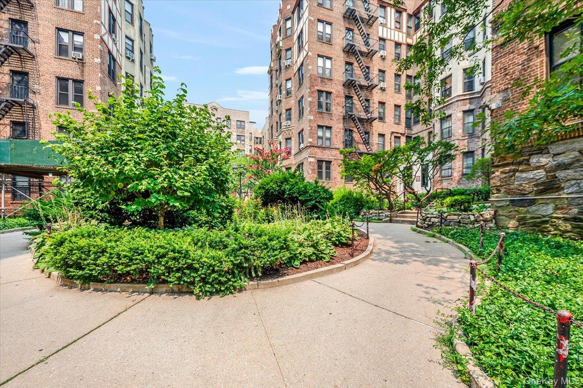 758 Brady Court # 214, Bronx, NY 10462