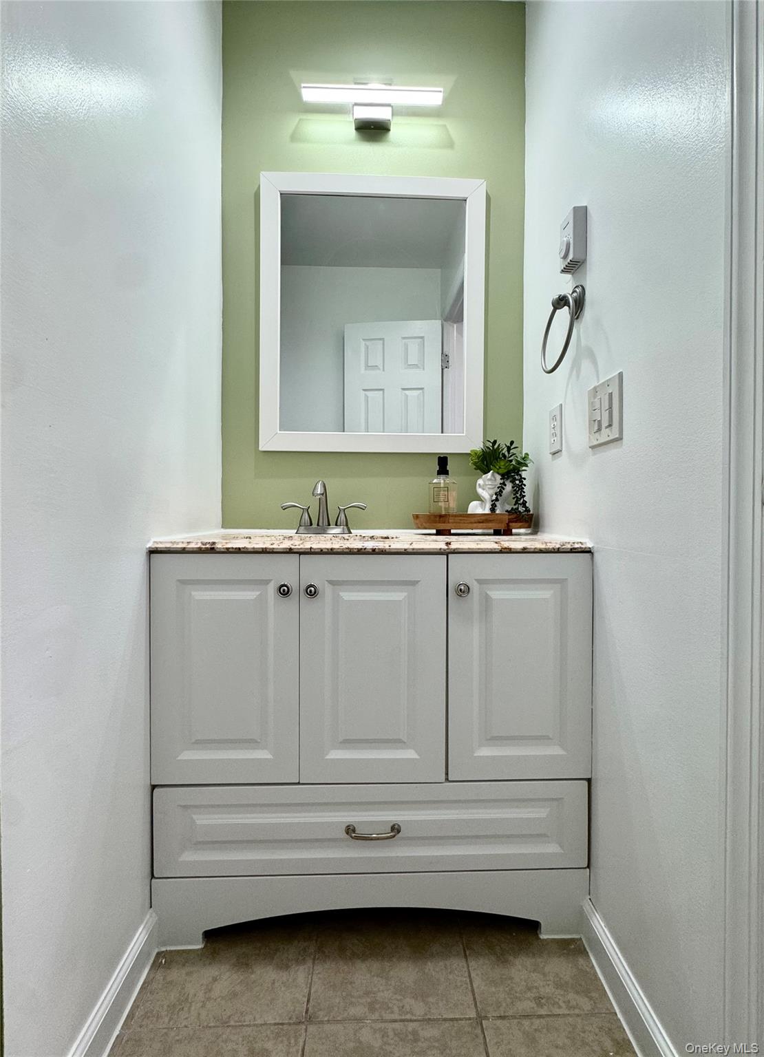 634 Fox Run Lane, Carmel, NY 10512