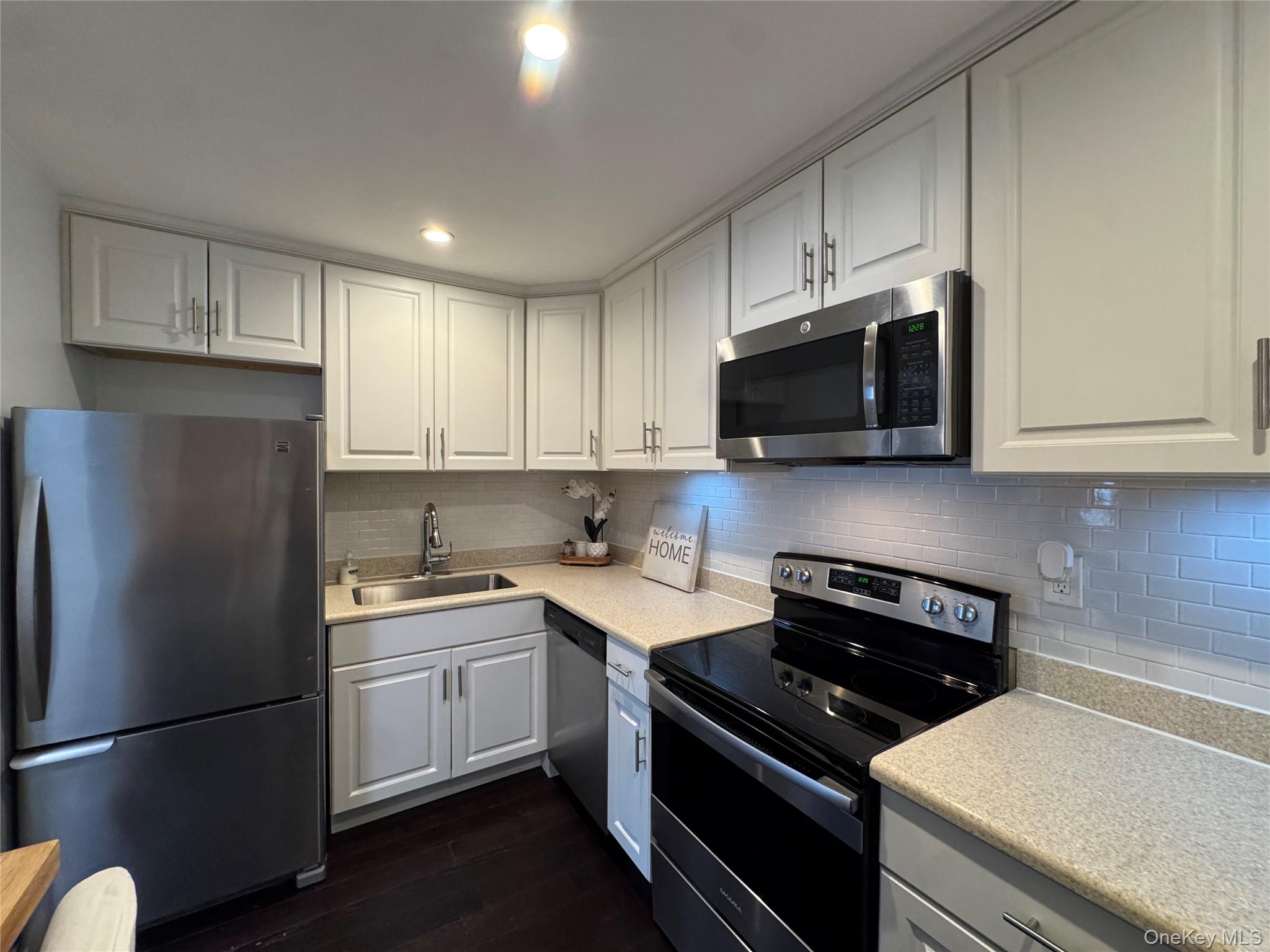 634 Fox Run Lane, Carmel, NY 10512