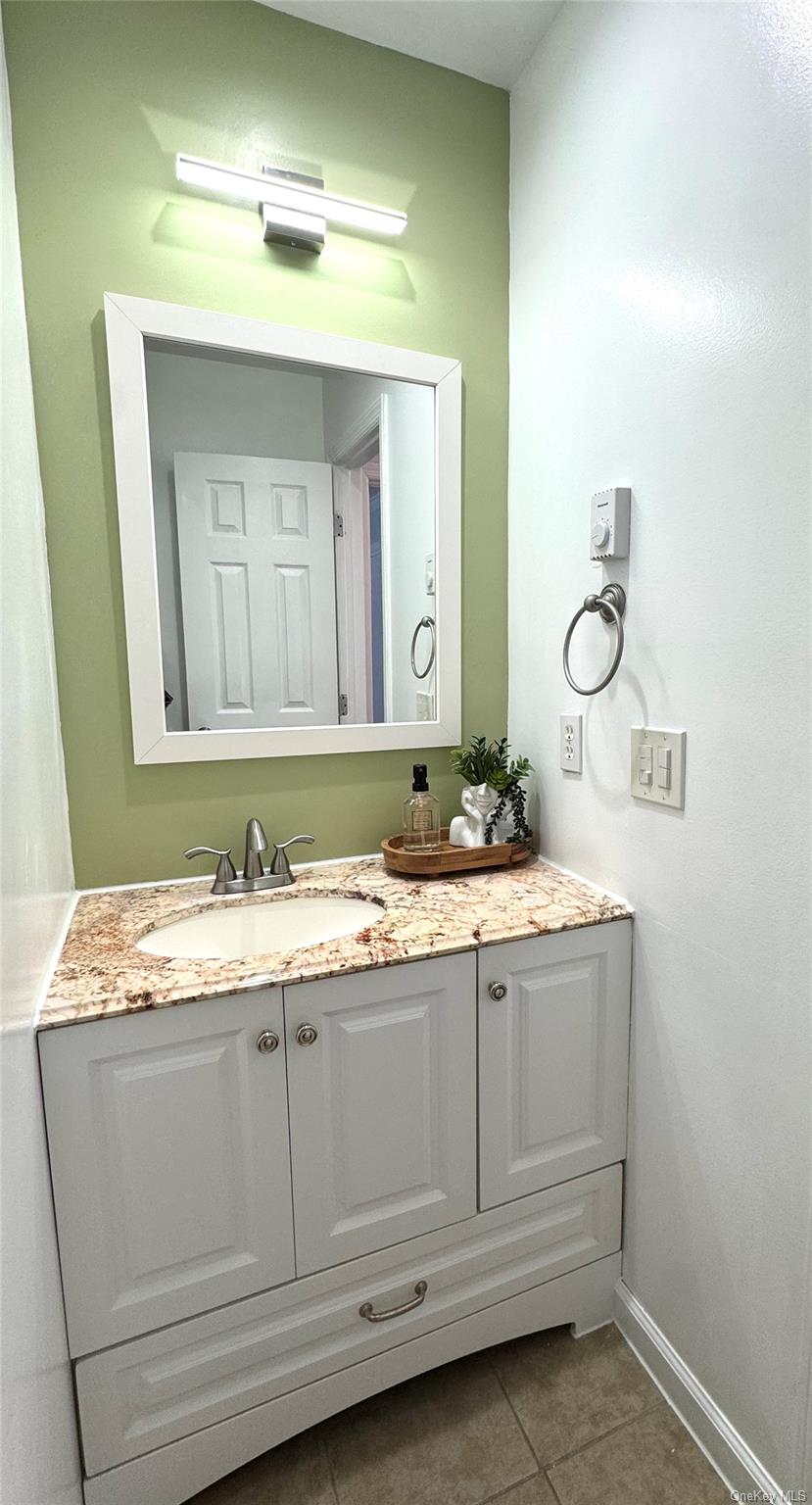 634 Fox Run Lane, Carmel, NY 10512