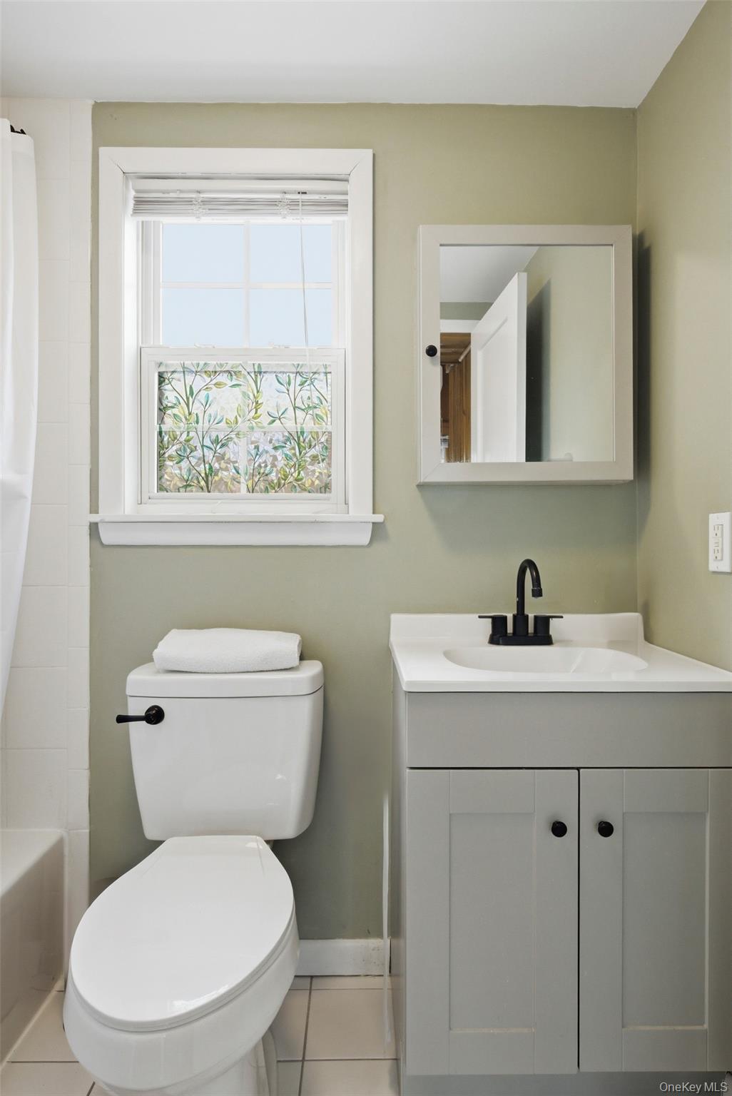 66 Chestnut Avenue, Setauket, NY 11733