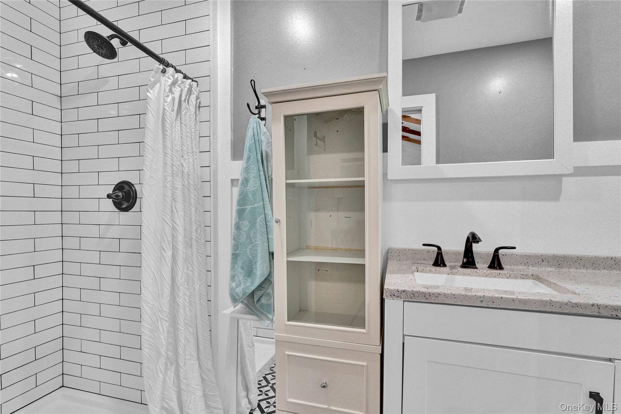 28 Hillcrest Drive, Baiting Hollow, NY 11933