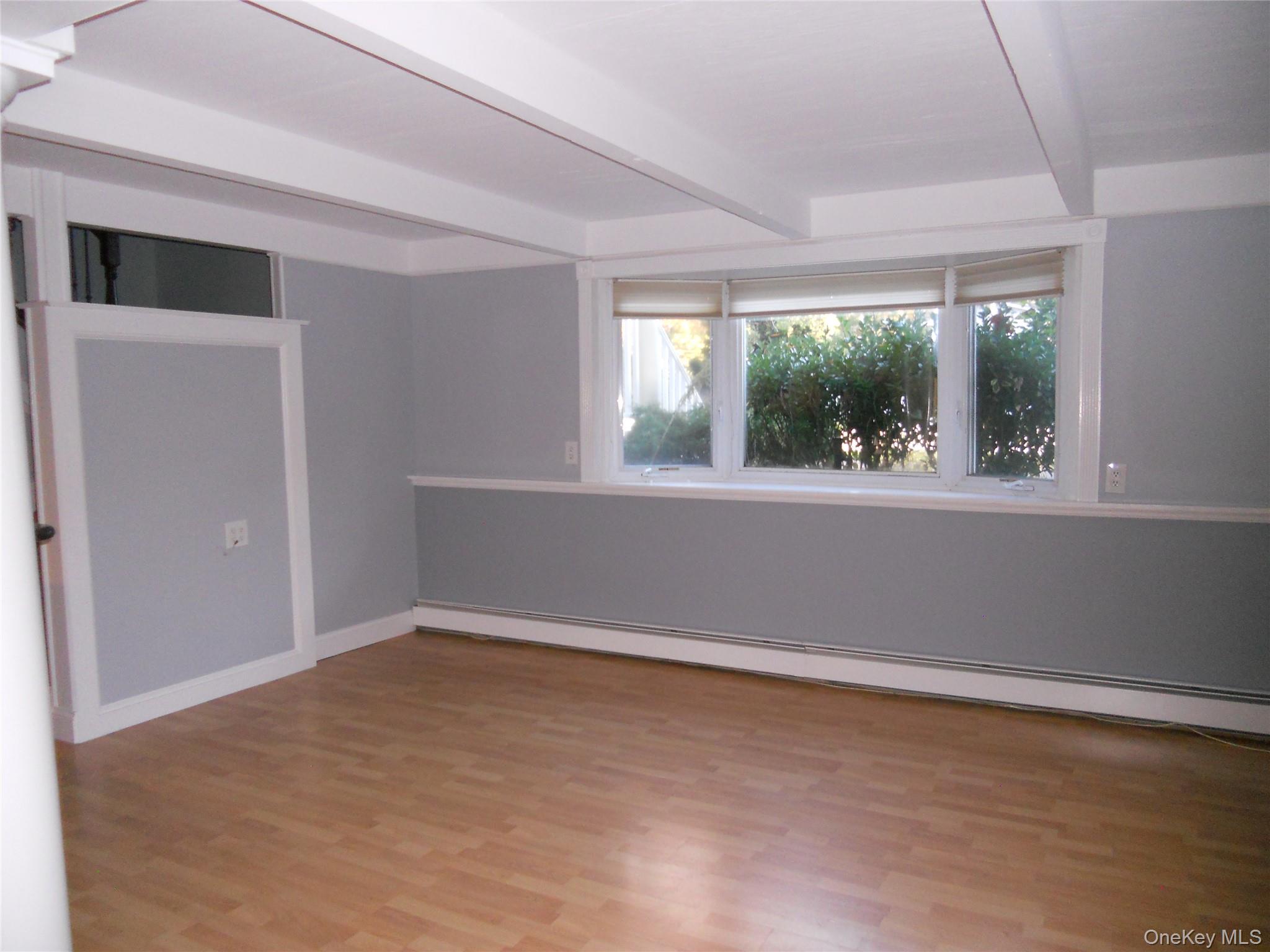 East Setauket, NY 11733