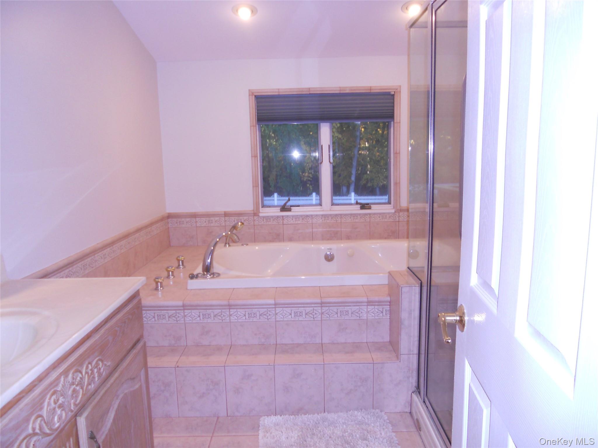 East Setauket, NY 11733