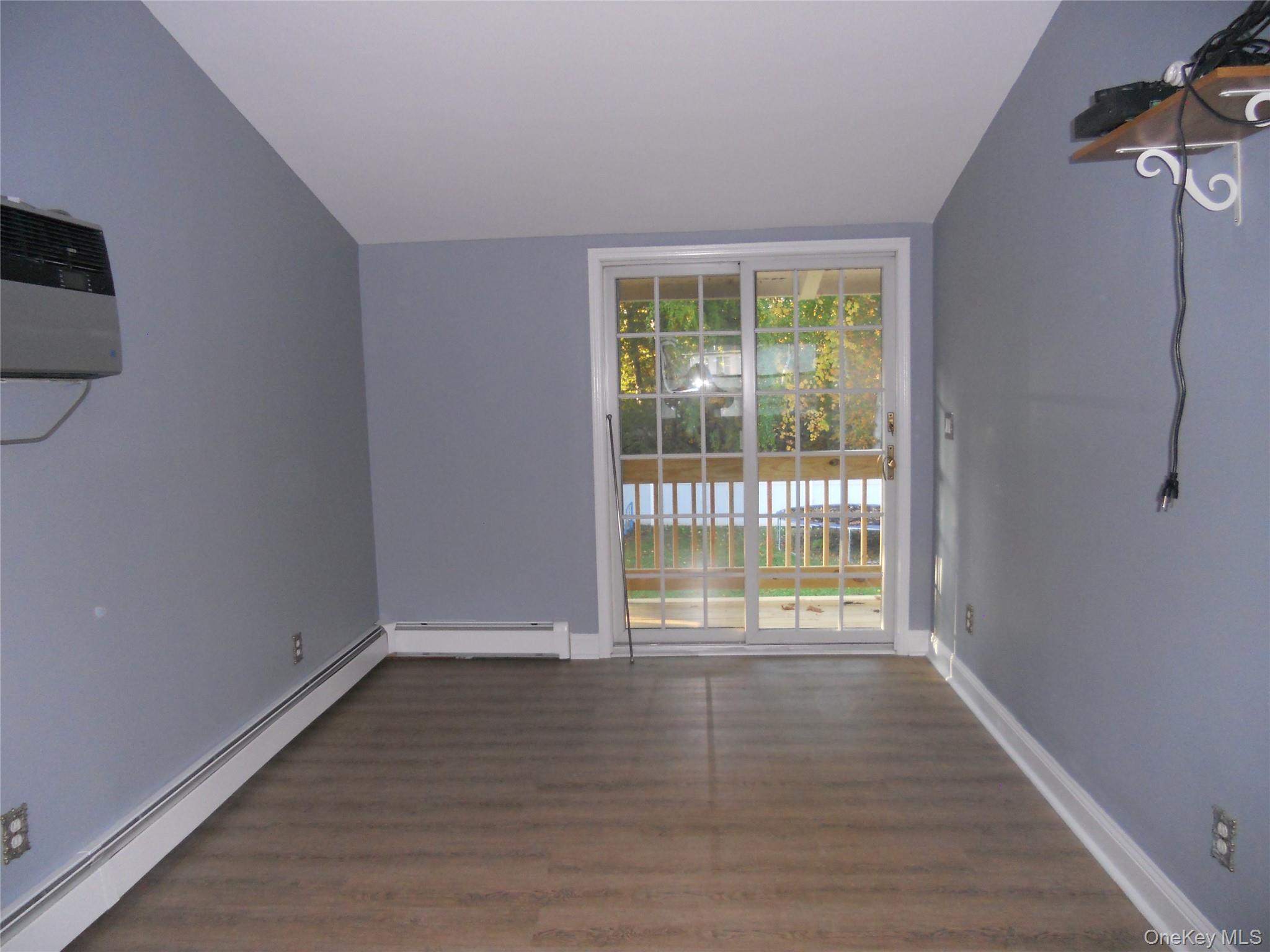 East Setauket, NY 11733