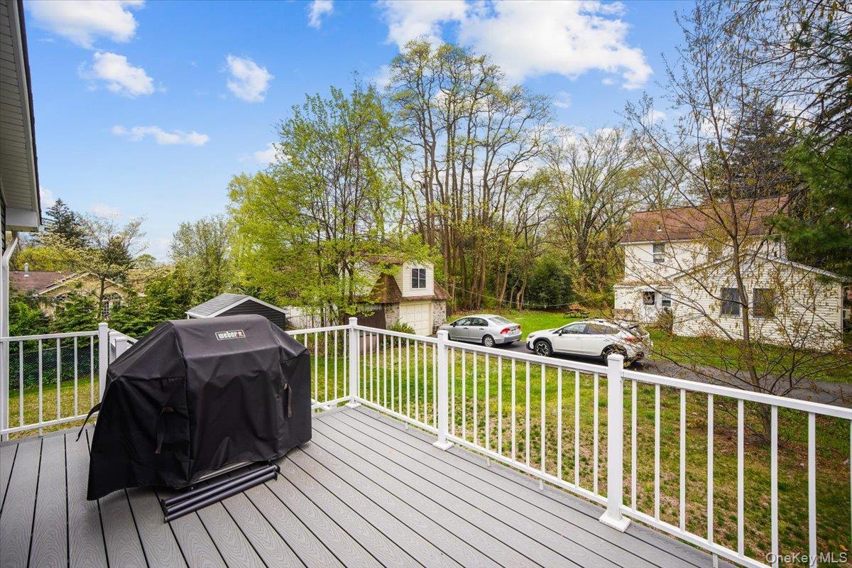 10 Sandhage Drive, Pearl River, NY 10965