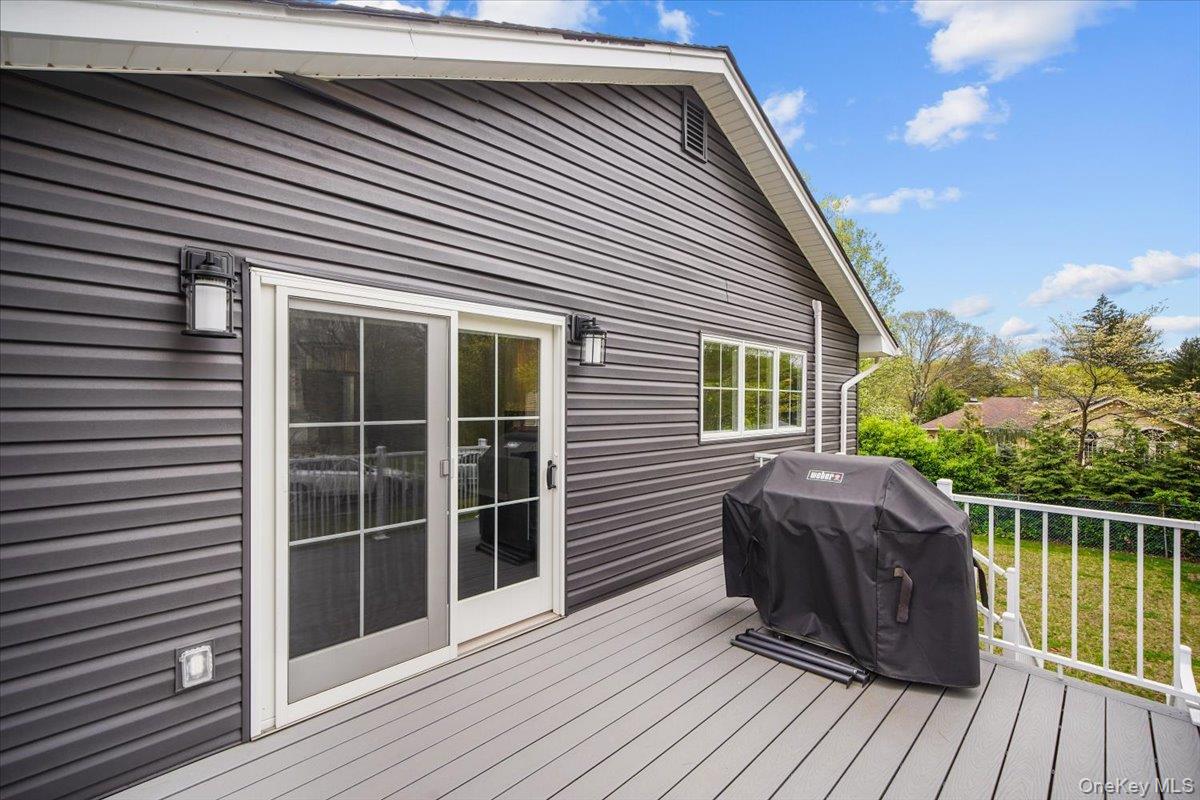 10 Sandhage Drive, Pearl River, NY 10965