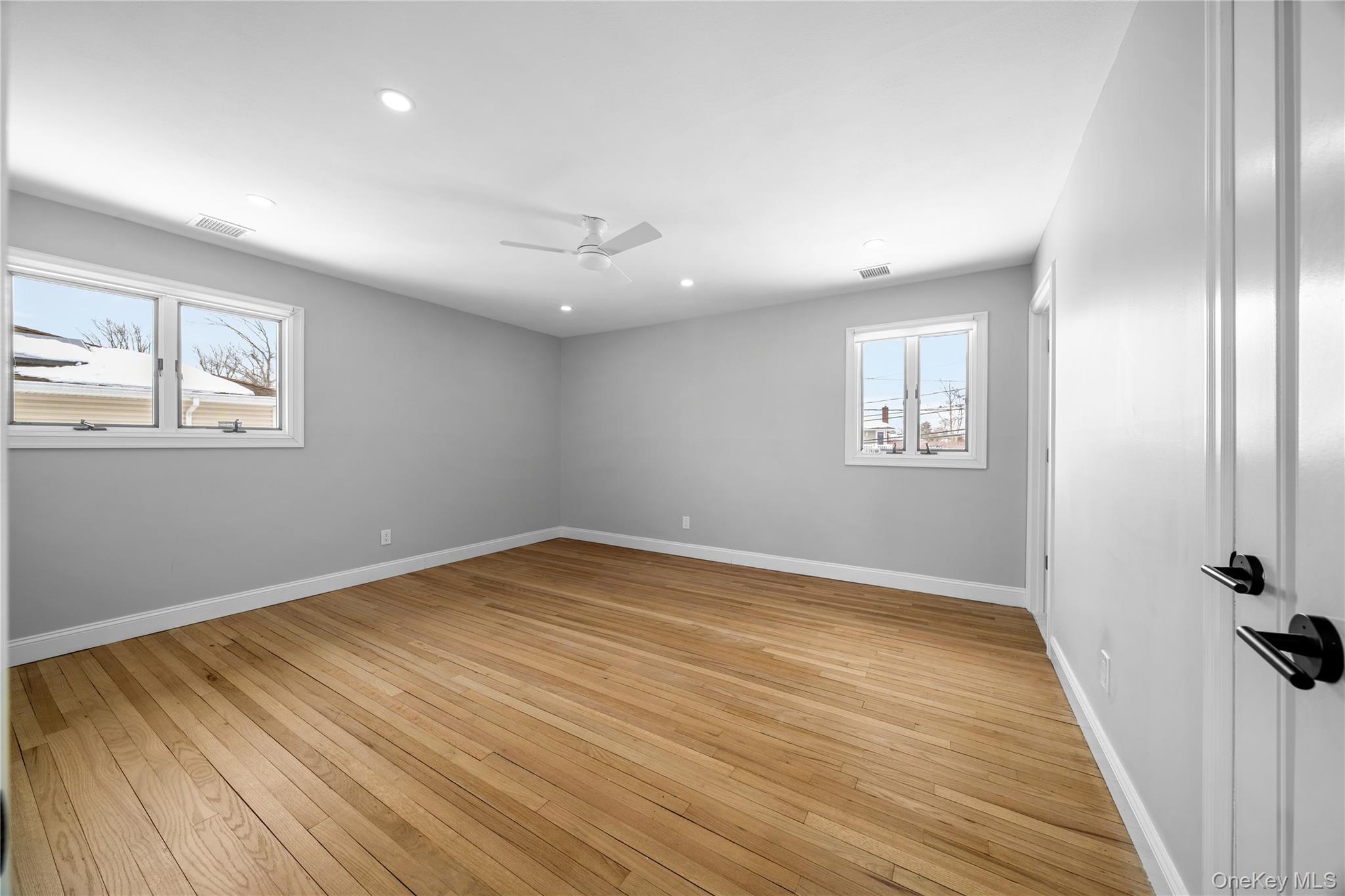 89 Harvest Lane, Commack, NY 11725