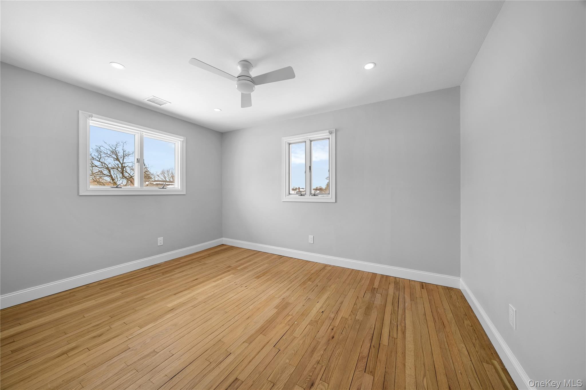 89 Harvest Lane, Commack, NY 11725