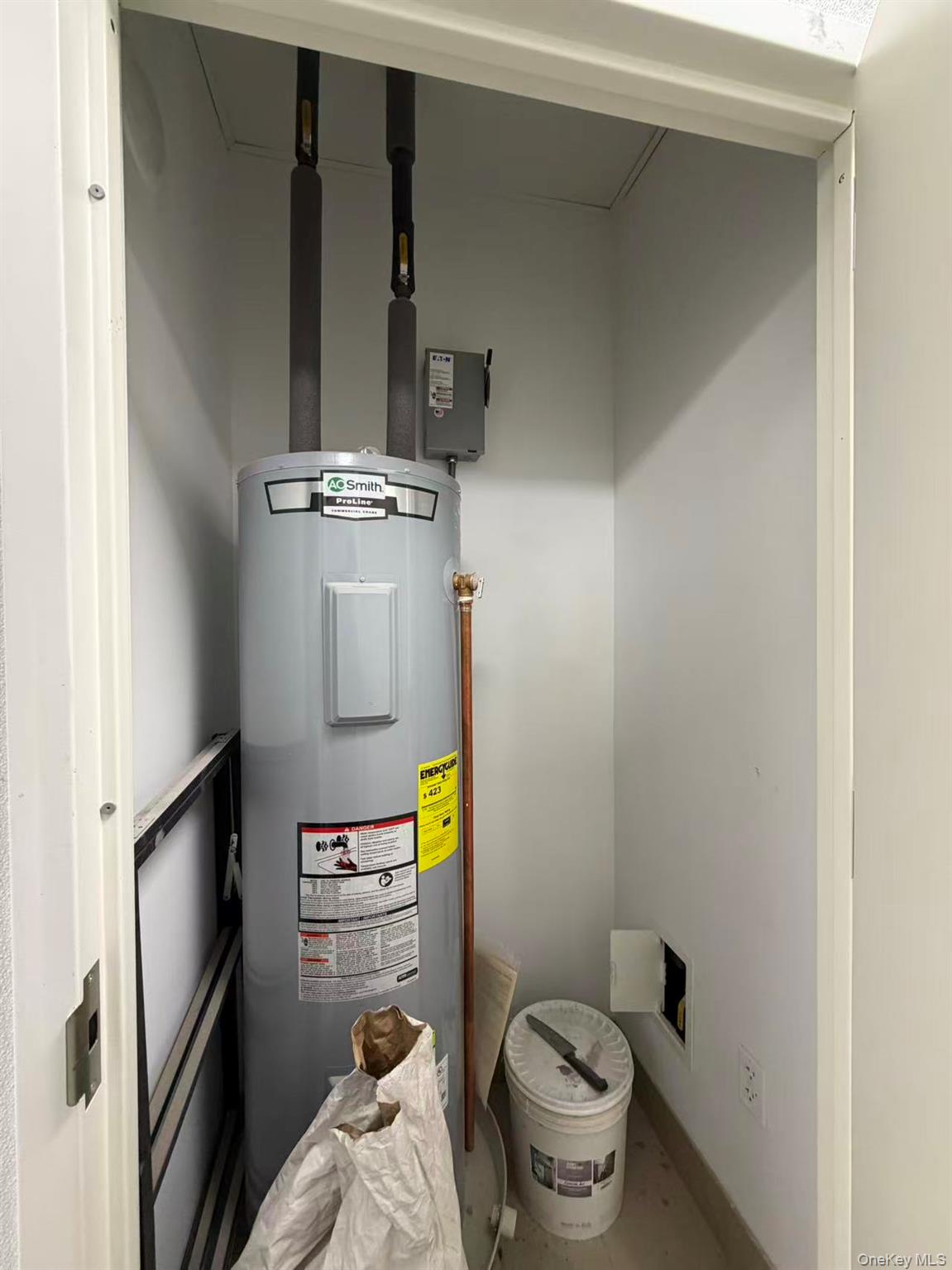 42-08 Bell Blvd, Bayside, NY 11361