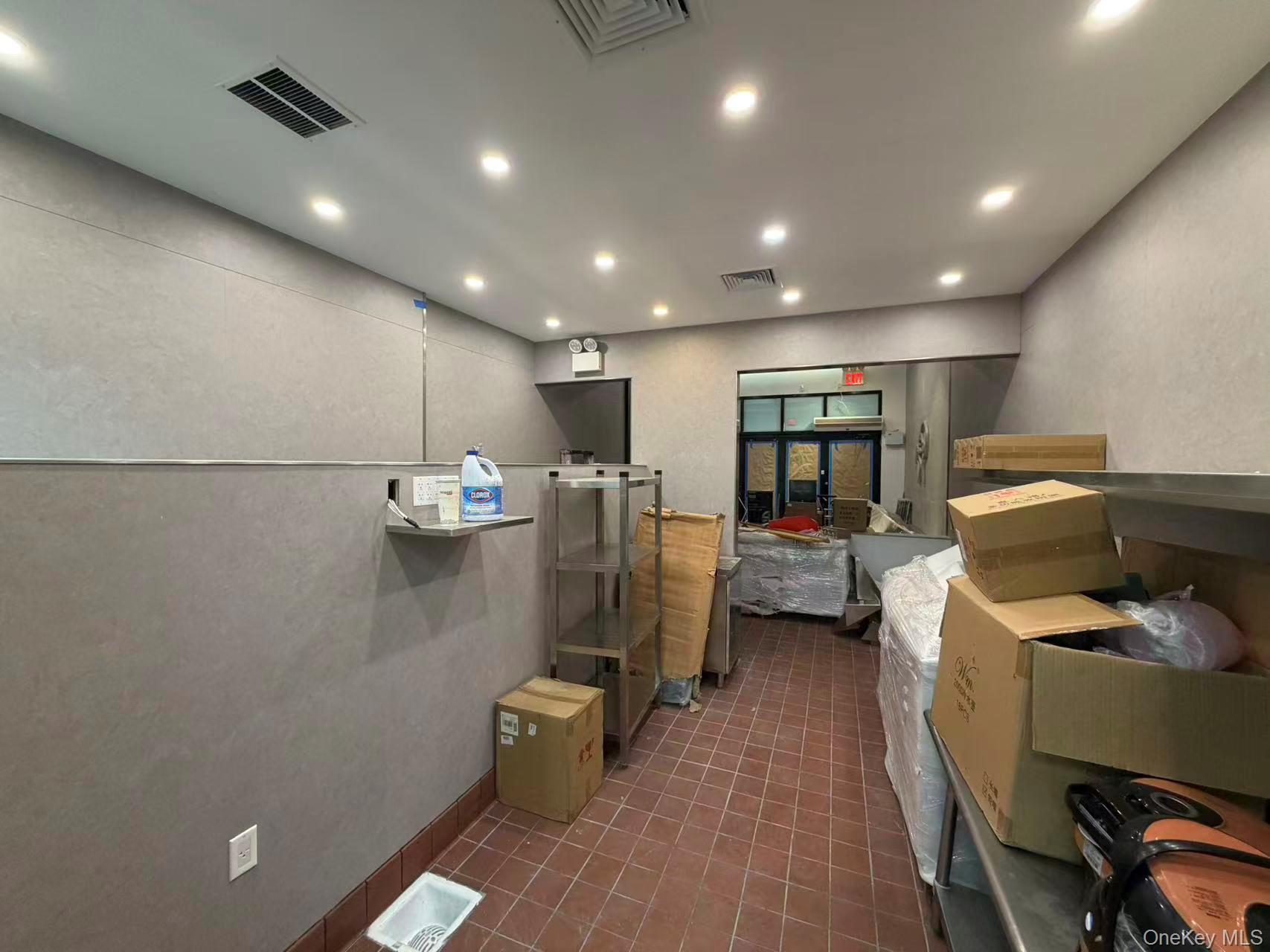 42-08 Bell Blvd, Bayside, NY 11361