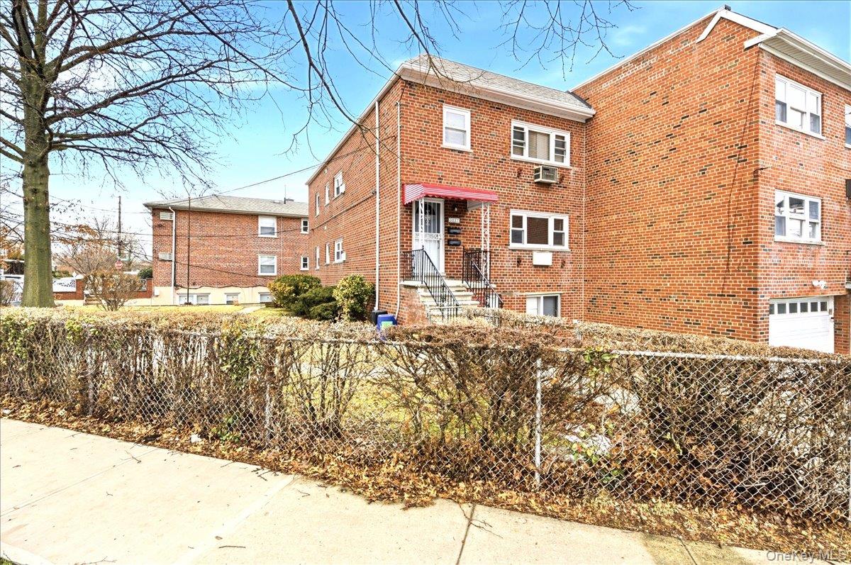 3227 Griswold Avenue, Bronx, NY 10465
