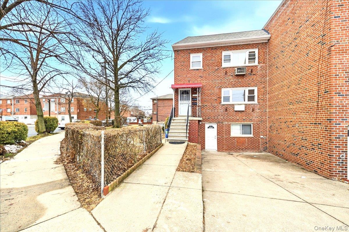3227 Griswold Avenue, Bronx, NY 10465
