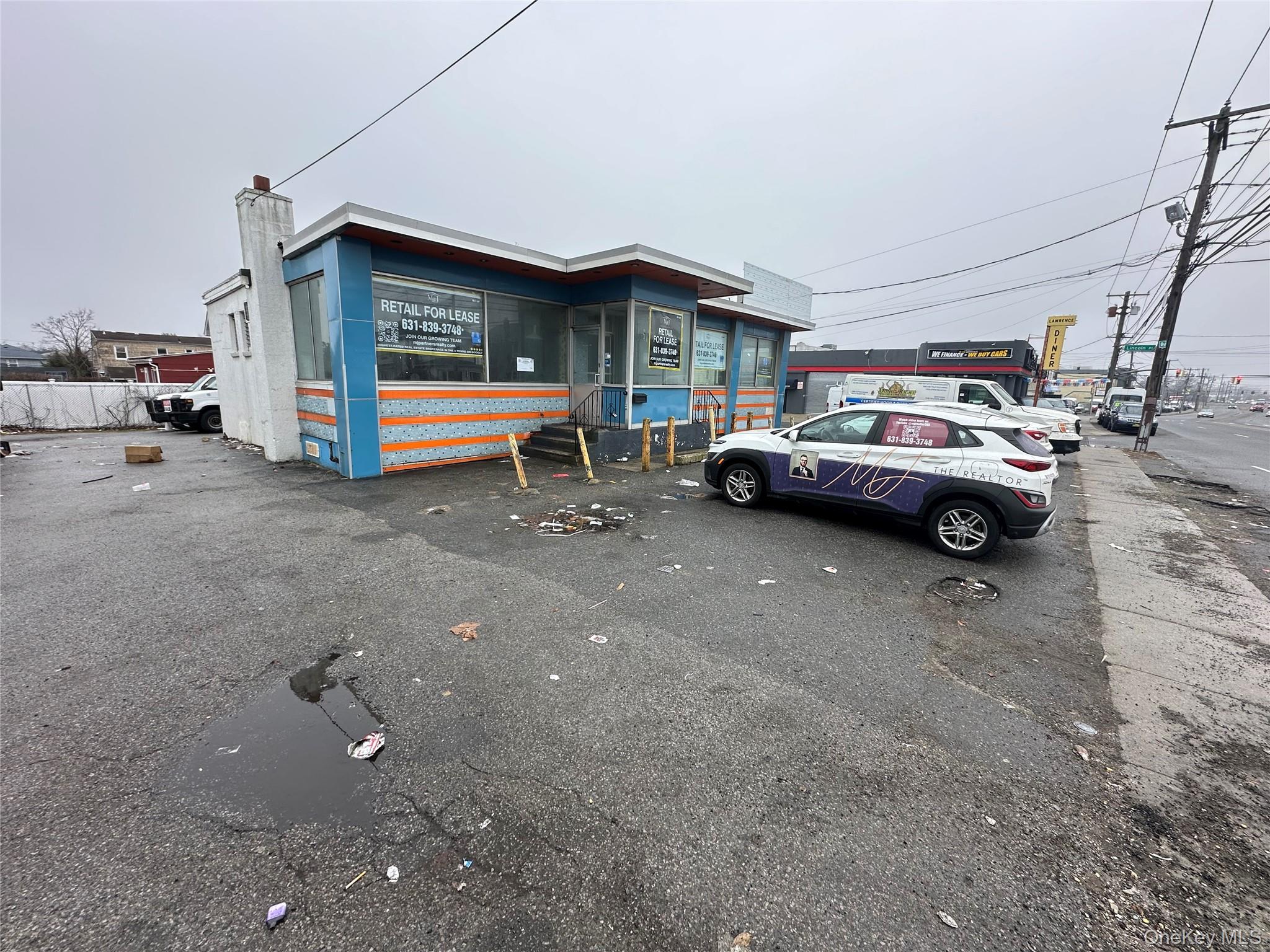 267 Burnside Avenue, Lawrence, NY 11559