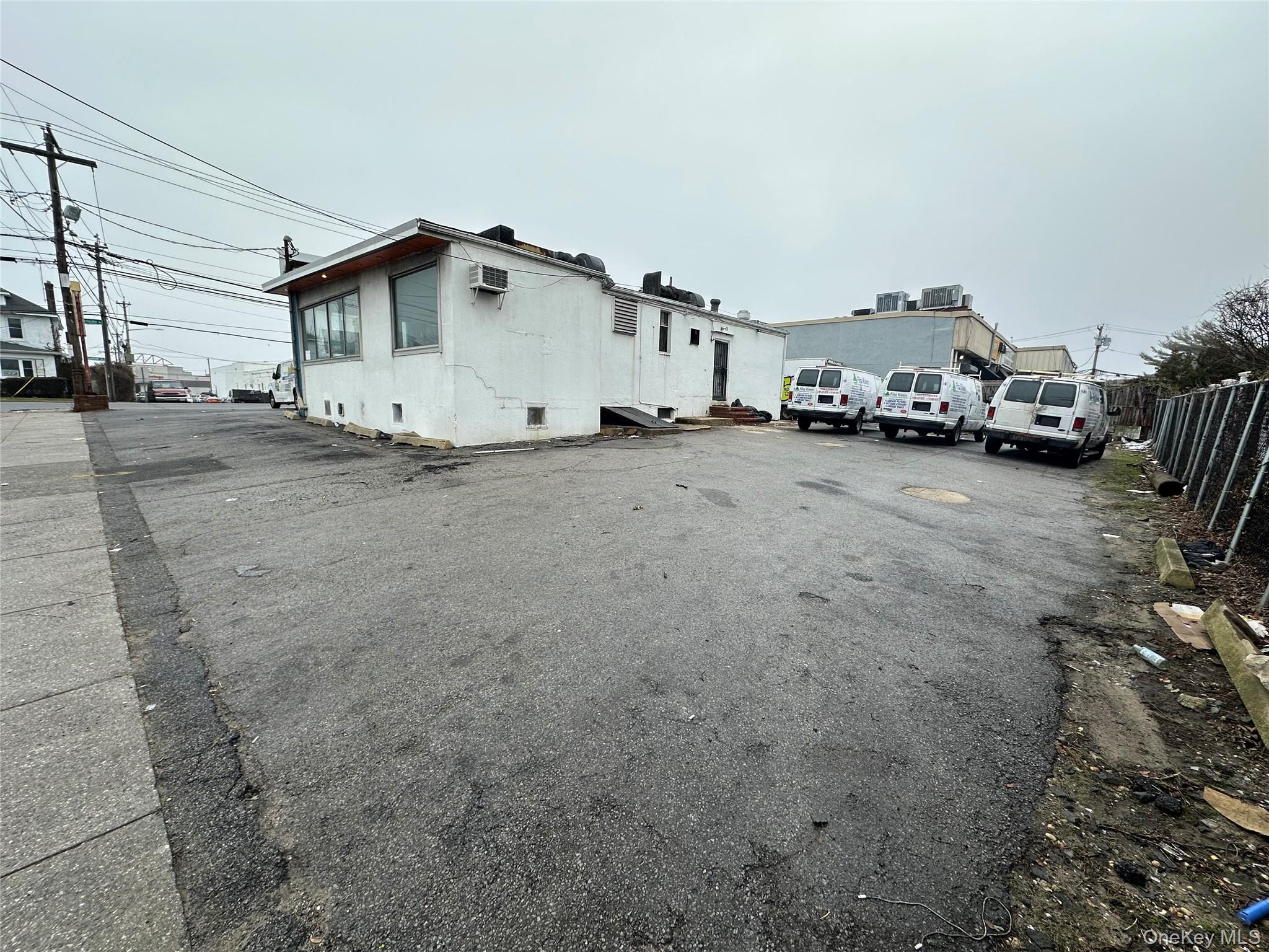 267 Burnside Avenue, Lawrence, NY 11559