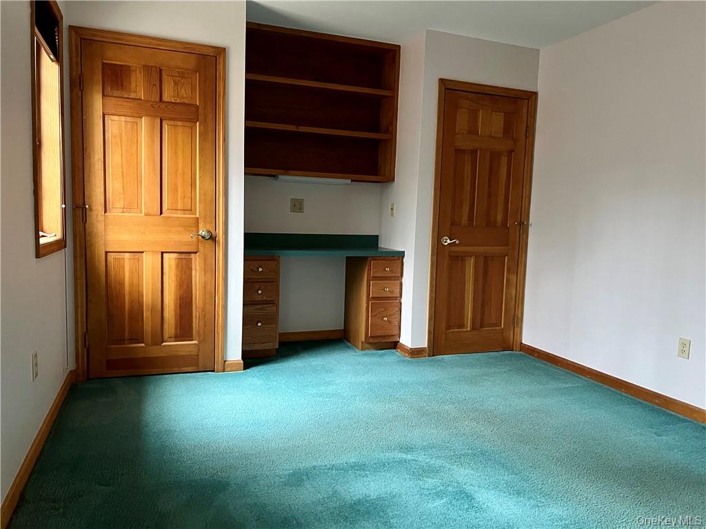 10 Carrington Court, Poughkeepsie, NY 12603