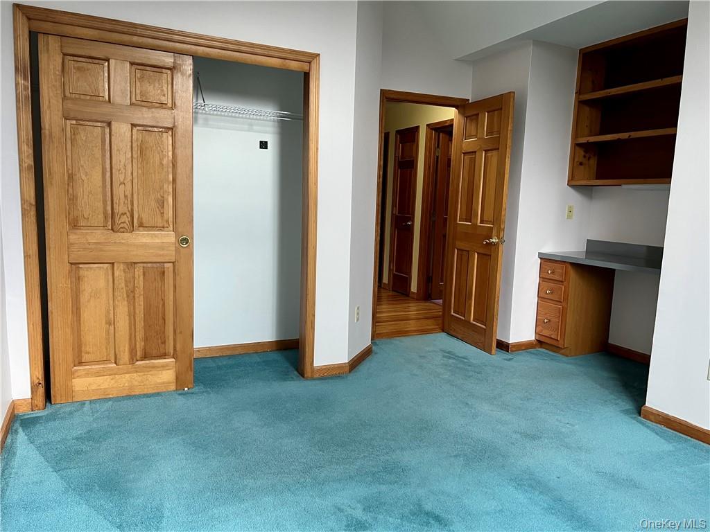 10 Carrington Court, Poughkeepsie, NY 12603