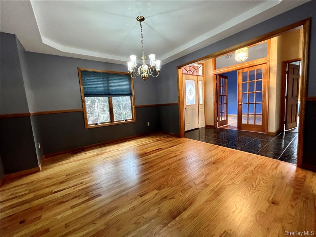 10 Carrington Court, Poughkeepsie, NY 12603