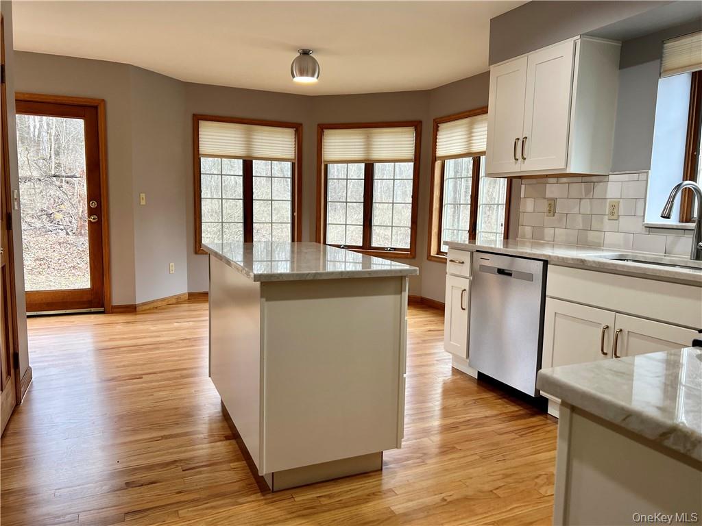 10 Carrington Court, Poughkeepsie, NY 12603