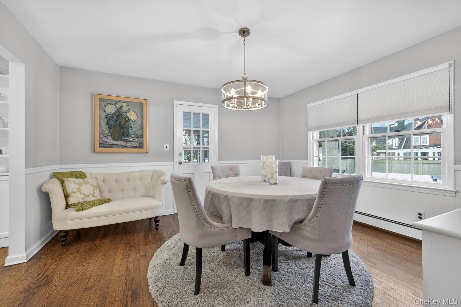 4 Colonial Court, Bay Shore, NY 11706