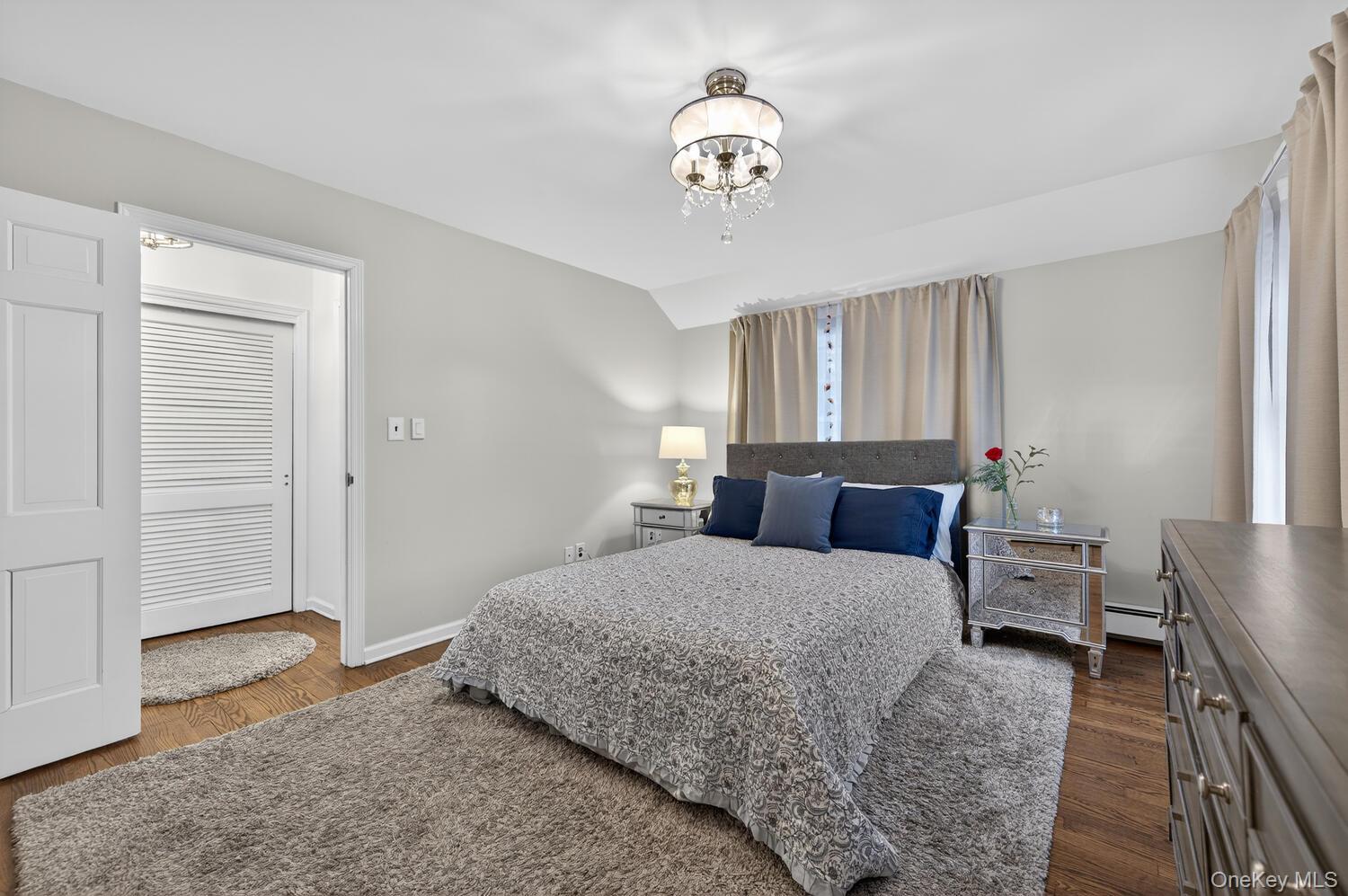 4 Colonial Court, Bay Shore, NY 11706