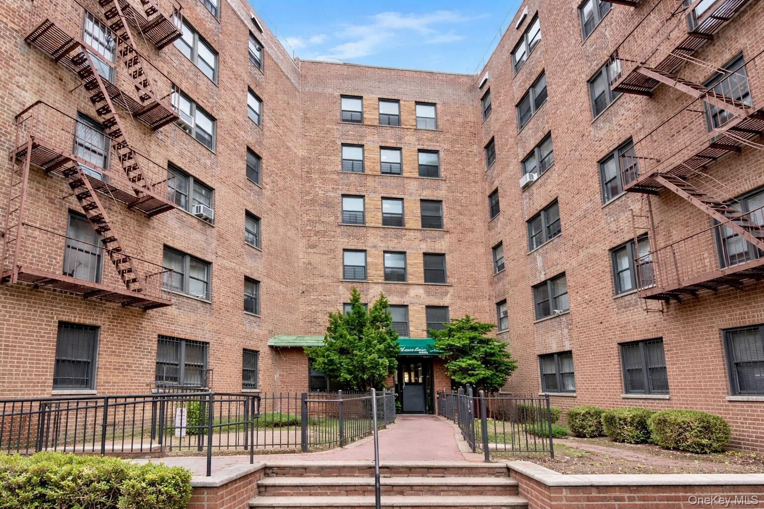 139-05 85th Drive # 4G, Briarwood, NY 11435