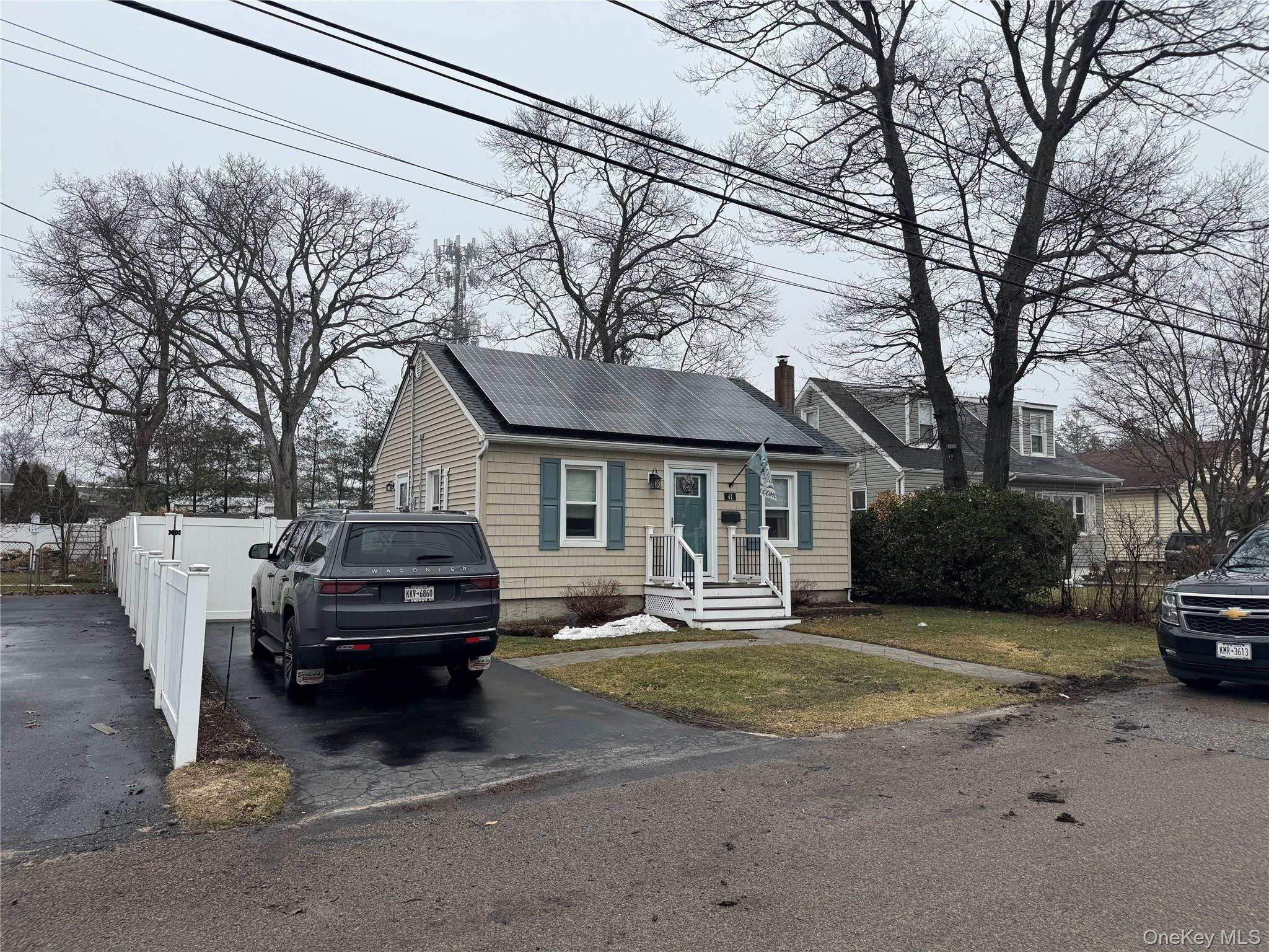 41 W 6th Street, Patchogue, NY 11772
