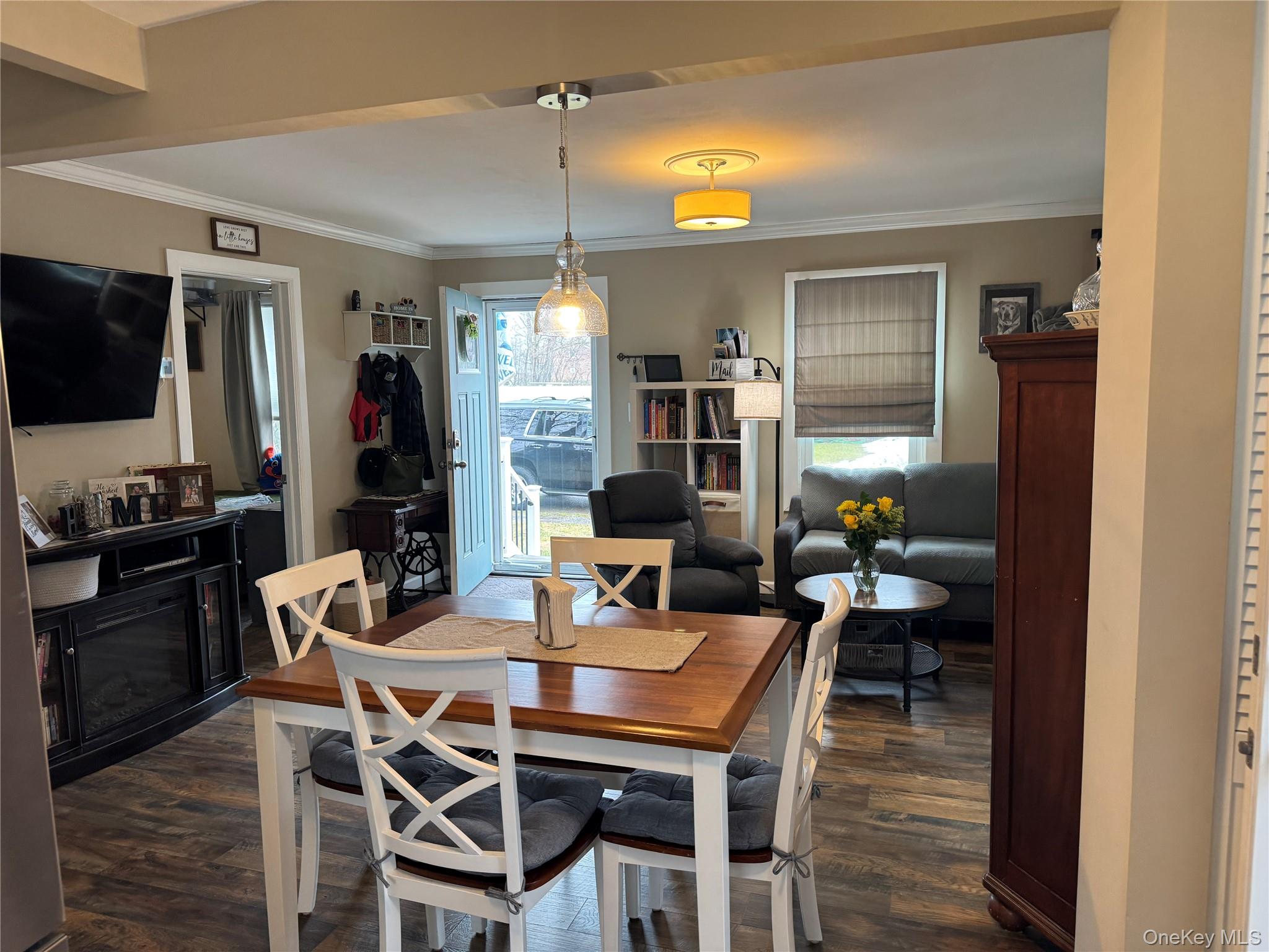 41 W 6th Street, Patchogue, NY 11772