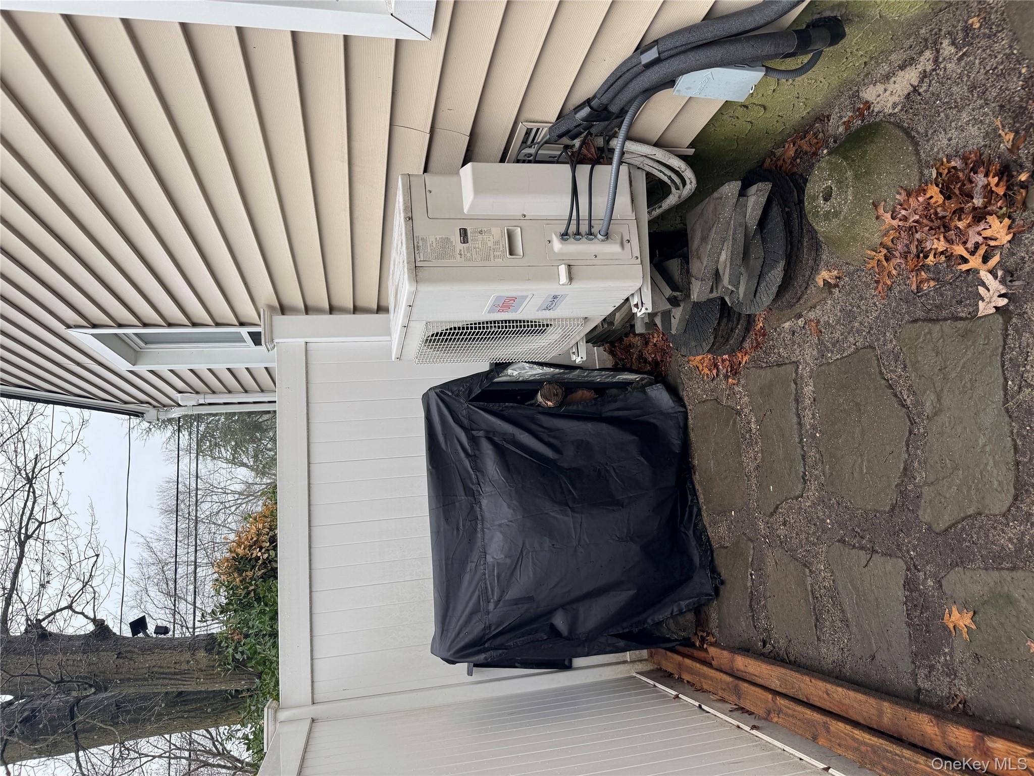 41 W 6th Street, Patchogue, NY 11772