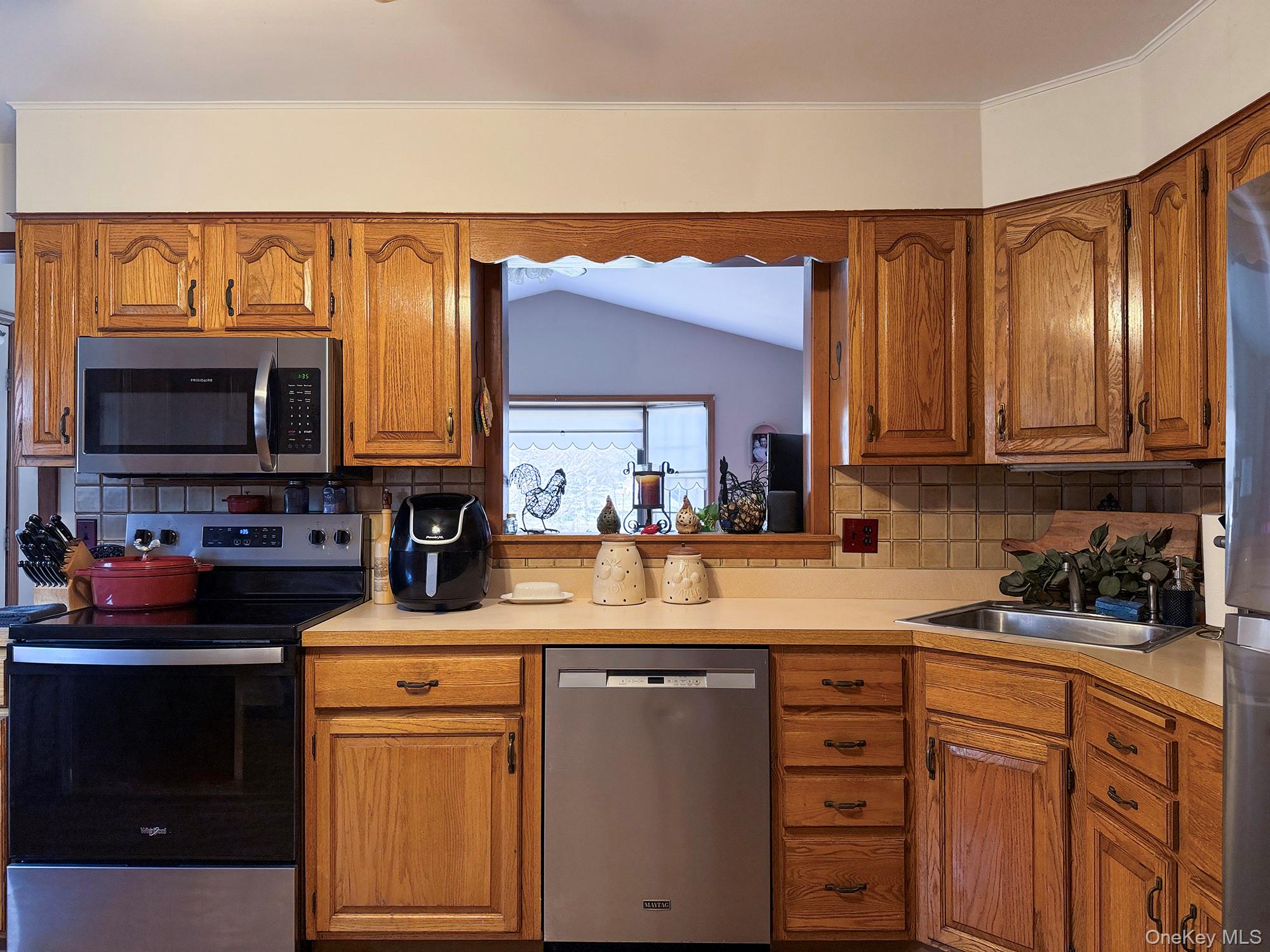 22 Carmen Drive, Poughkeepsie, NY 12603