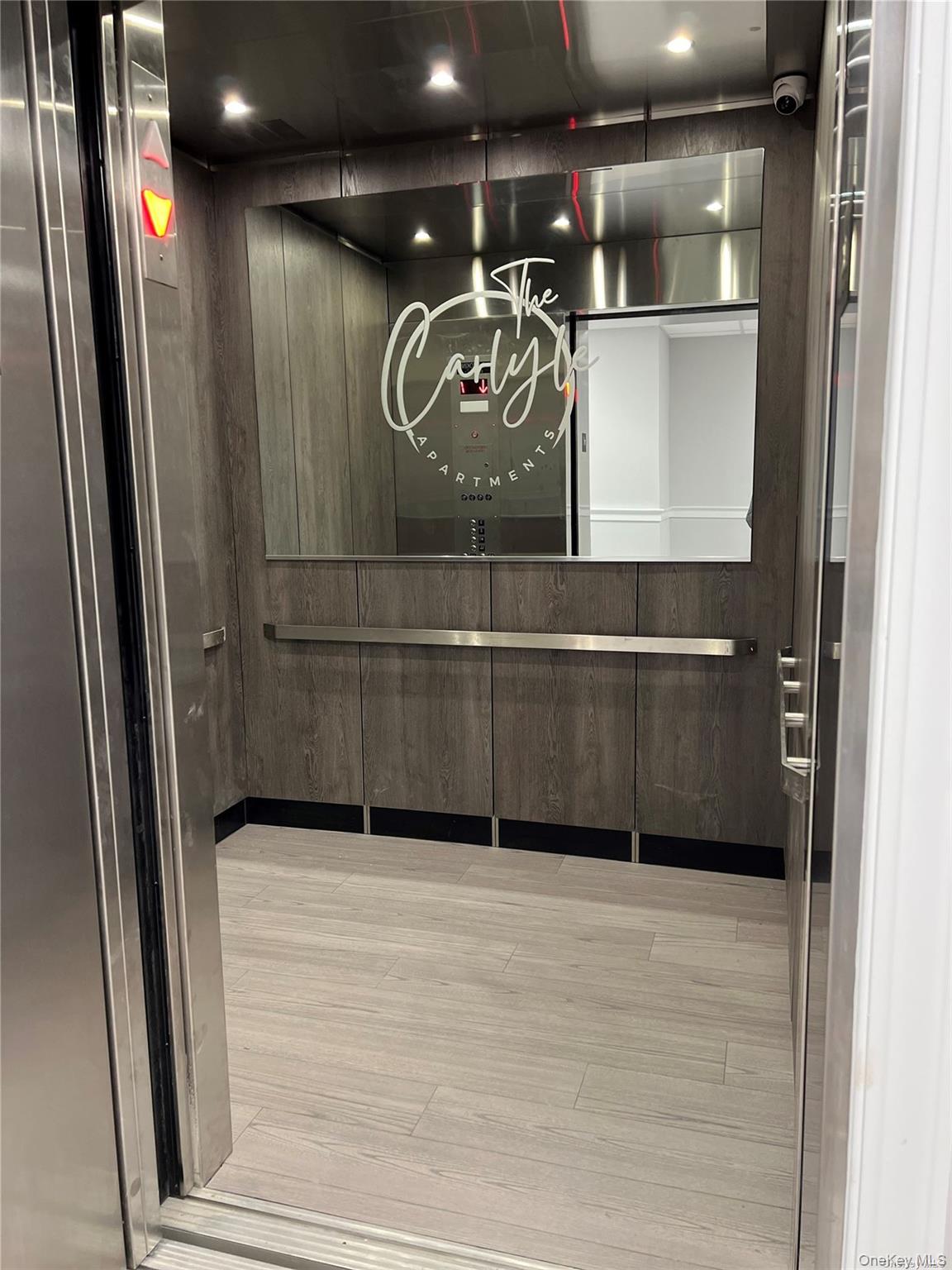 776 Fulton Street # 2E, Farmingdale, NY 11735