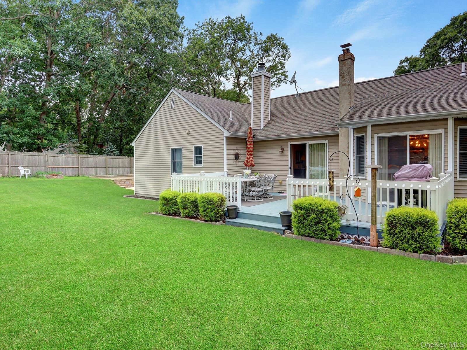 50 Violet Road, Rocky Point, NY 11778