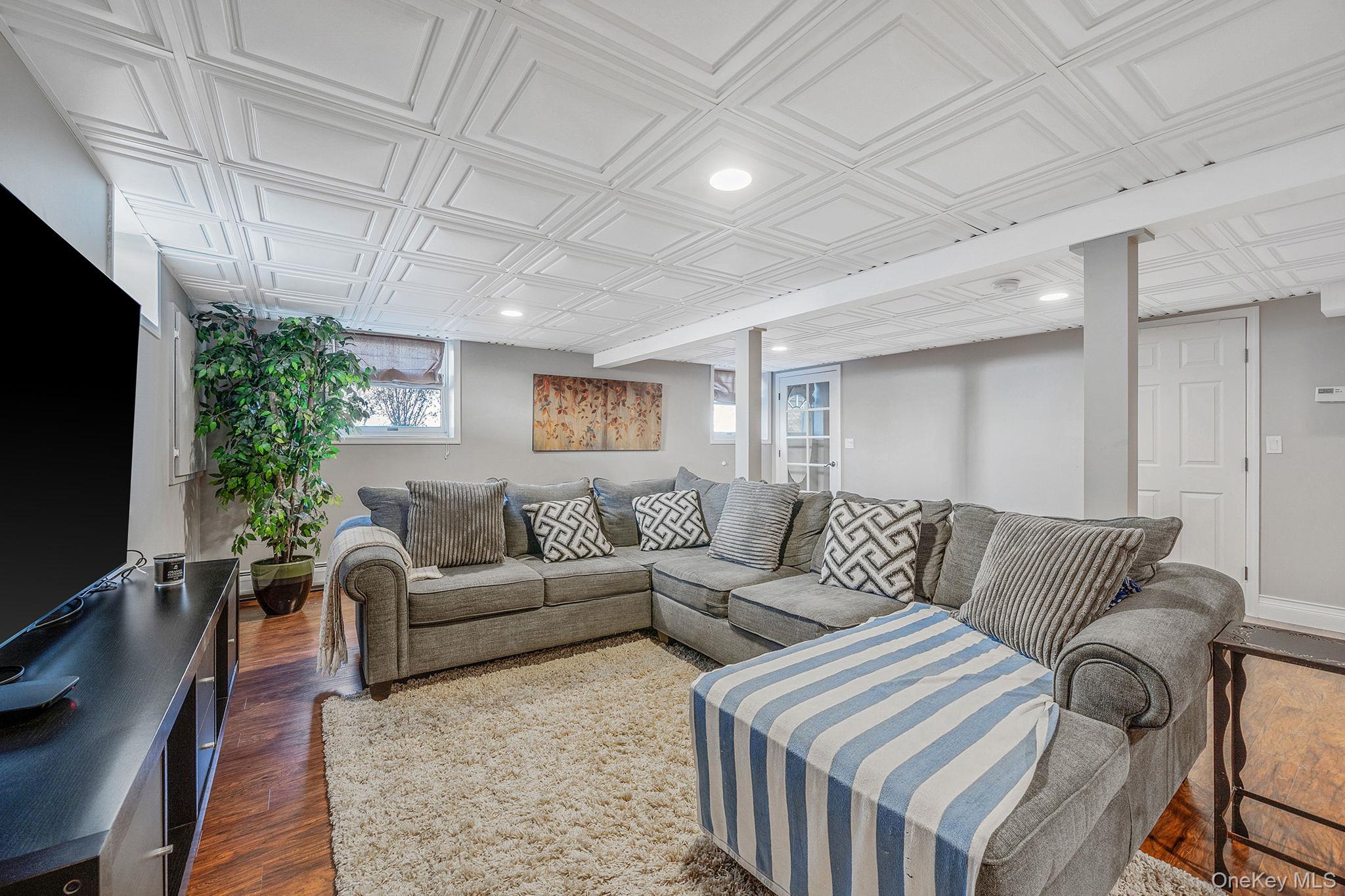 50 Violet Road, Rocky Point, NY 11778