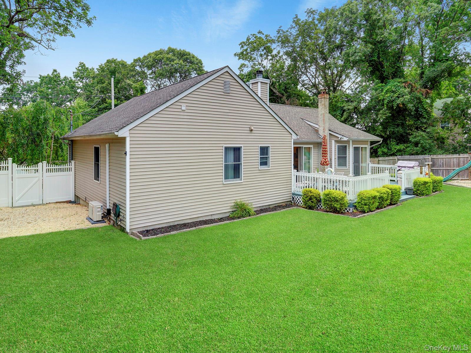 50 Violet Road, Rocky Point, NY 11778