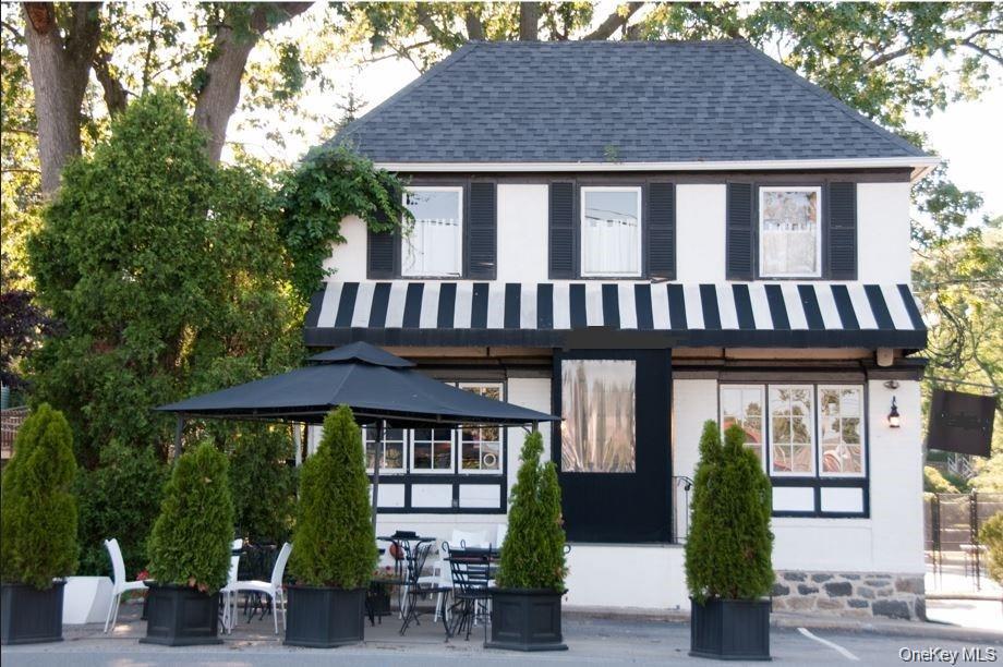 121 Myrtle Boulevard, Larchmont, NY 10538