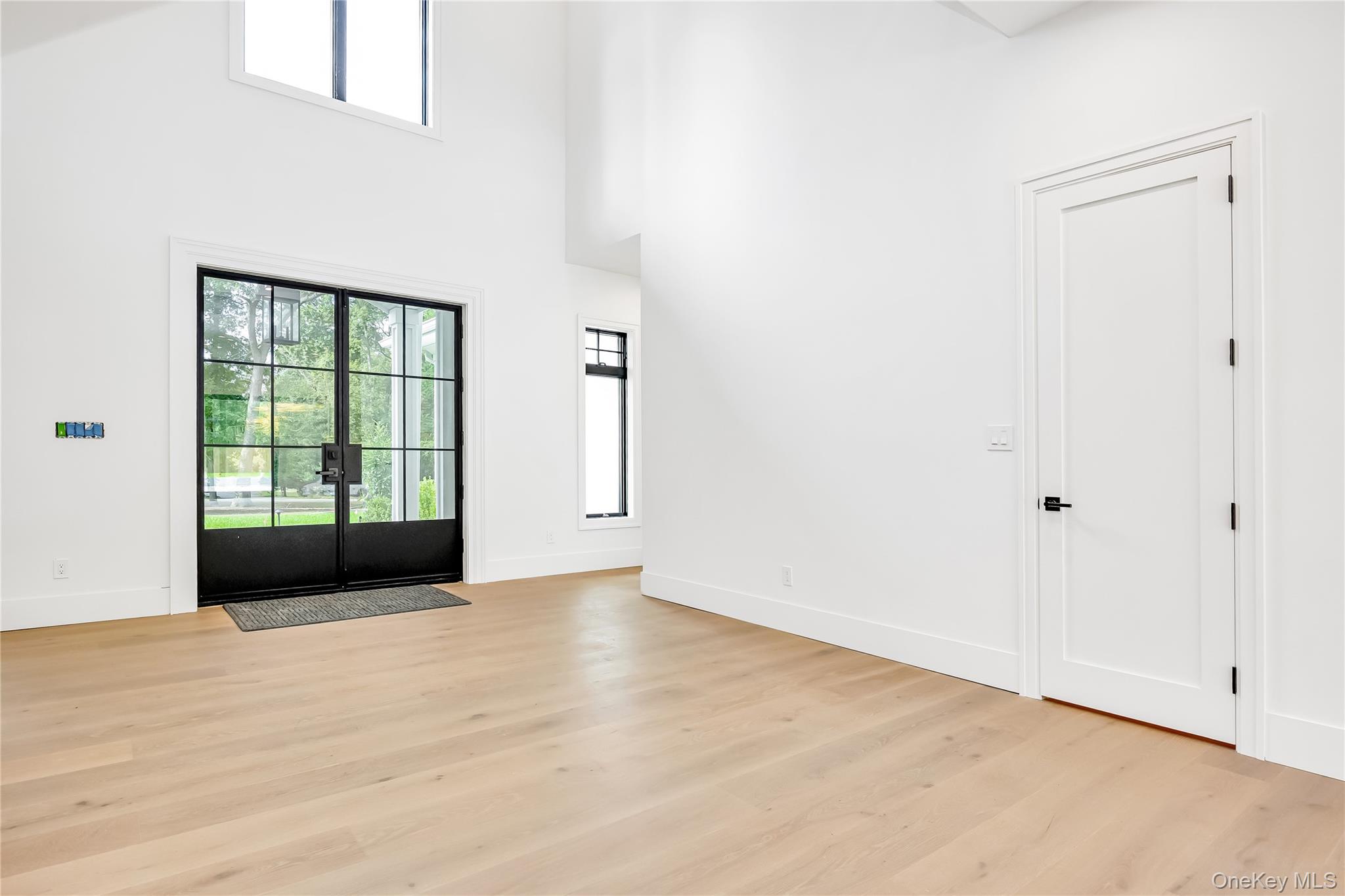 523 Long Beach Road, Nissequogue, NY 11780