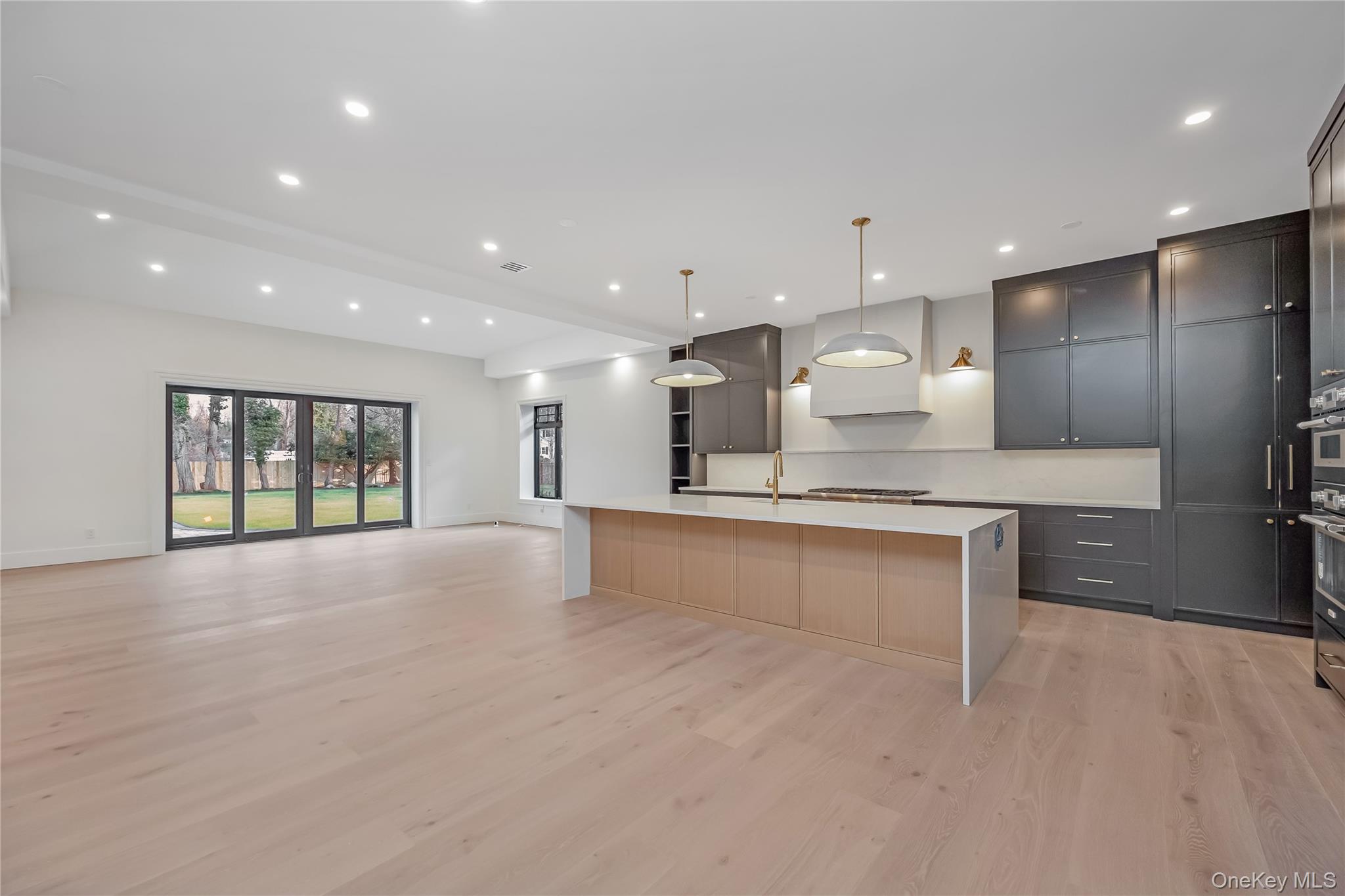 523 Long Beach Road, Nissequogue, NY 11780