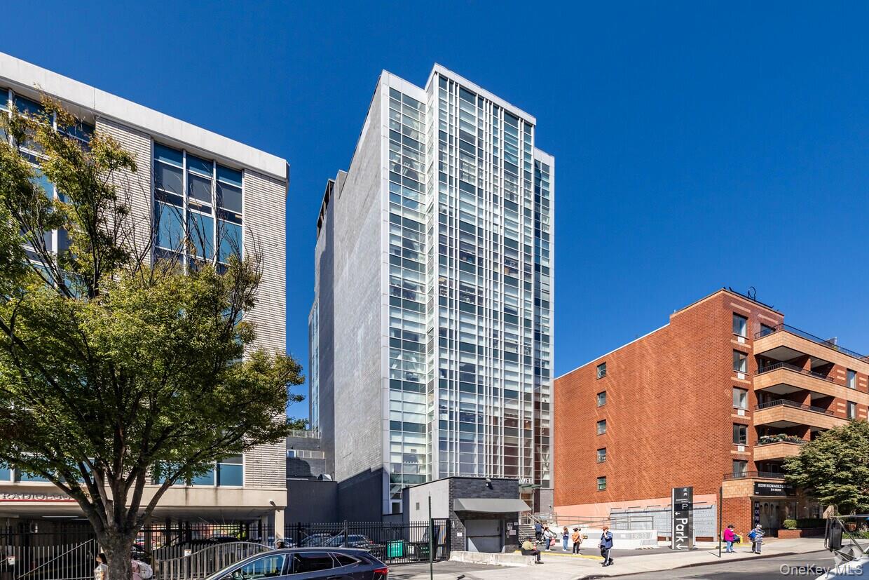 136-33 37th Avenue # 8C, Flushing, NY 11354