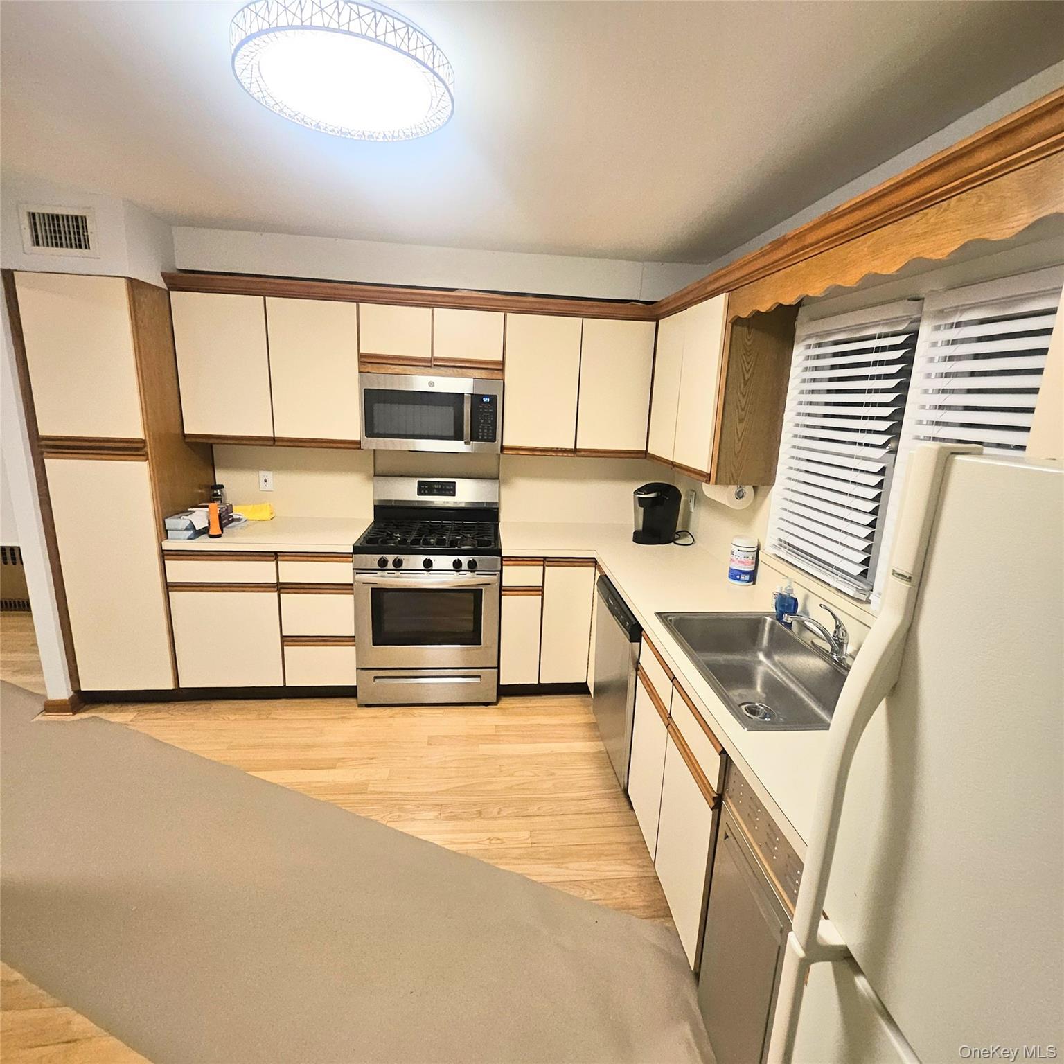 109 Rockwell Street # ONE, Harrison, NY 10528