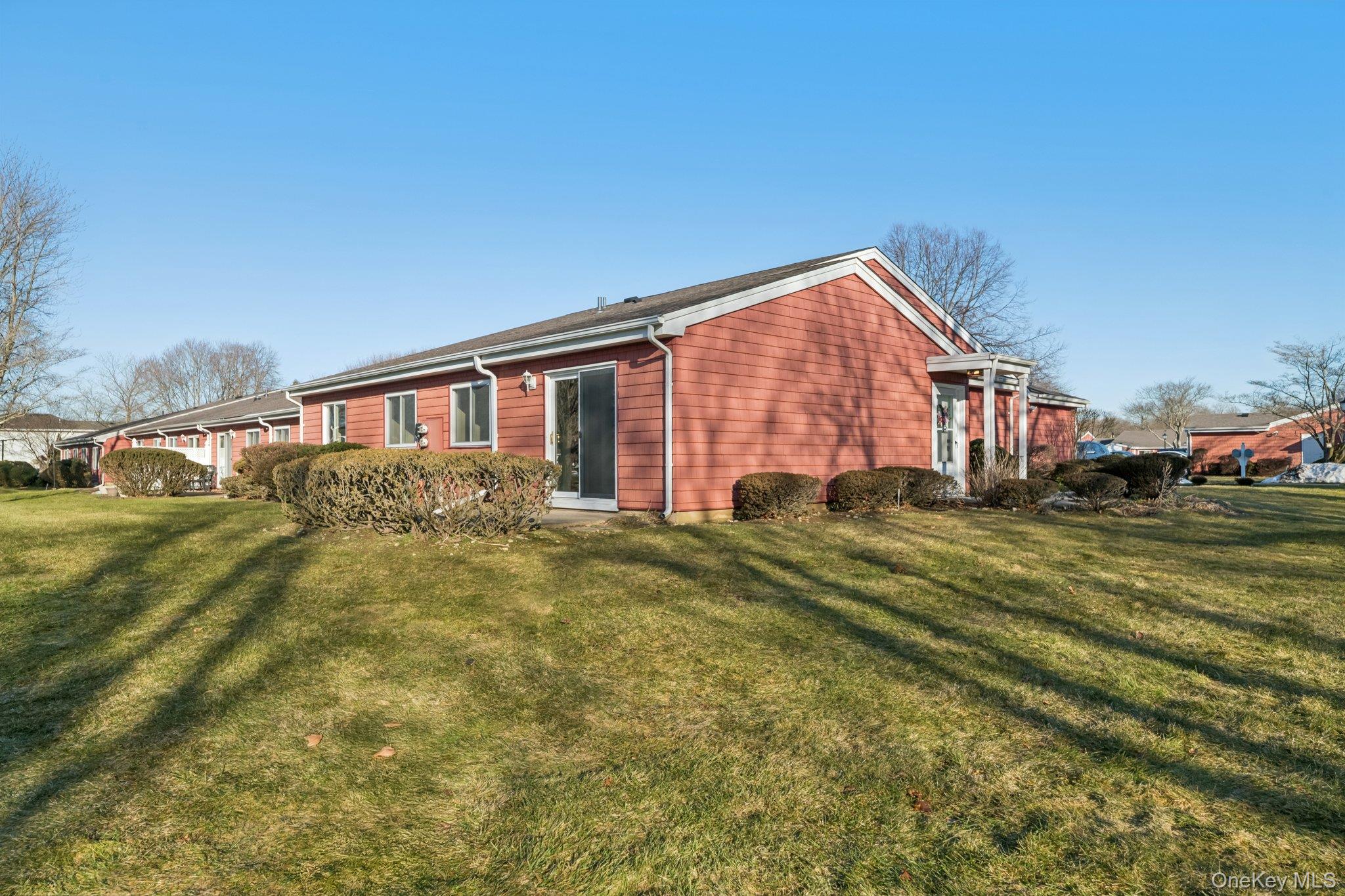 908 Drew Drive, Saint James, NY 11780