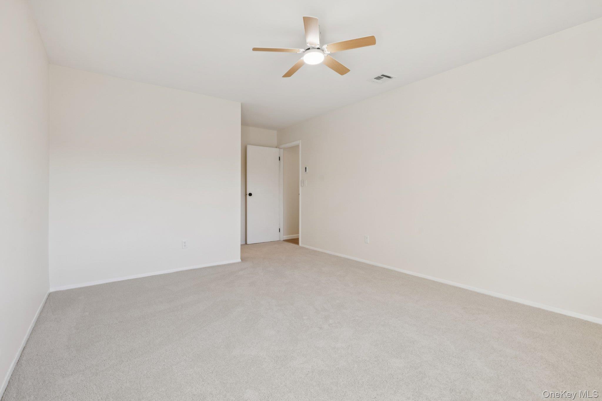 908 Drew Drive, Saint James, NY 11780