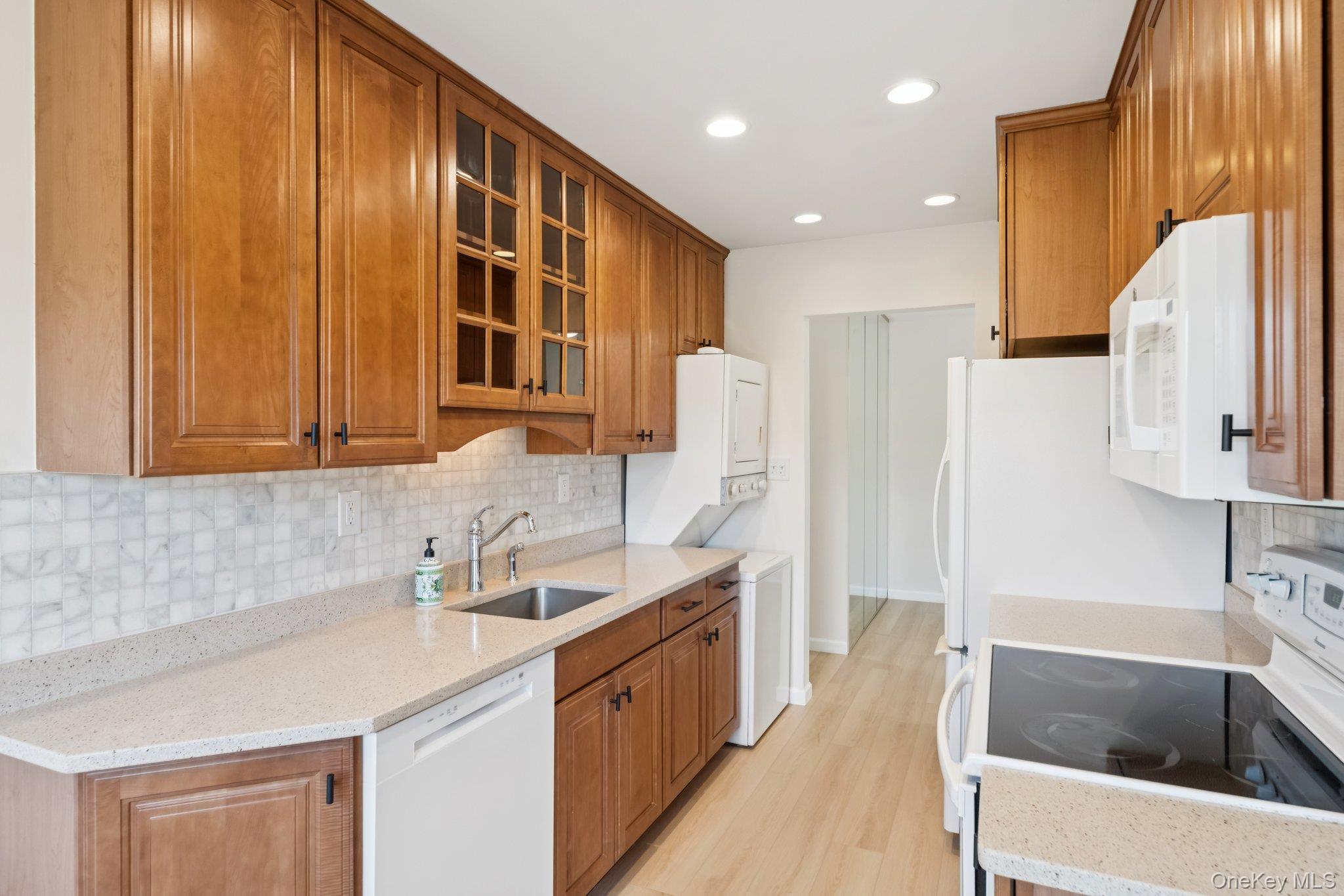 908 Drew Drive, Saint James, NY 11780