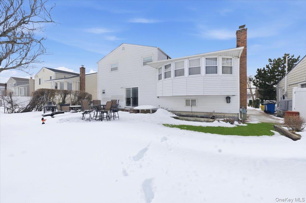 3881 Greentree Drive, Oceanside, NY 11572