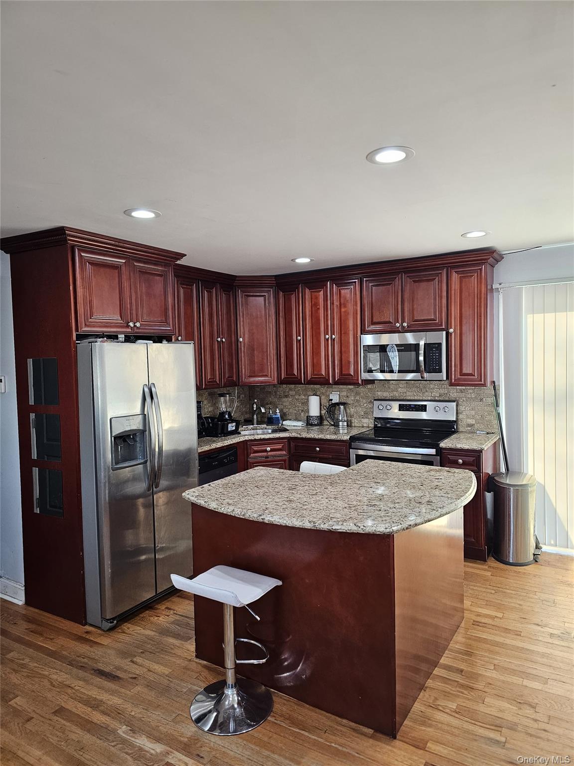 11 Jefferson Street, Copiague, NY 11726