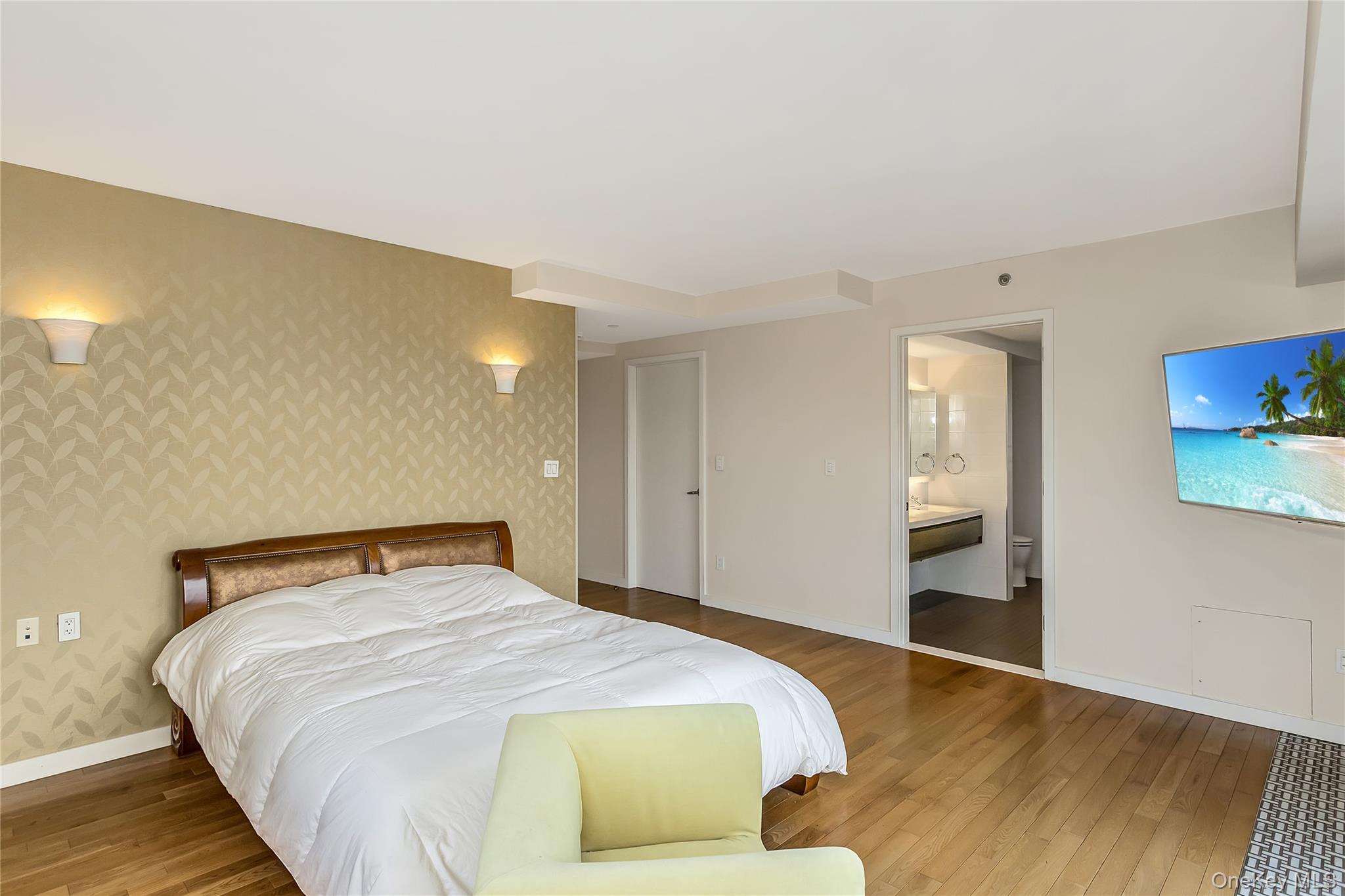 39-16 Prince Street # PHA, Flushing, NY 11354