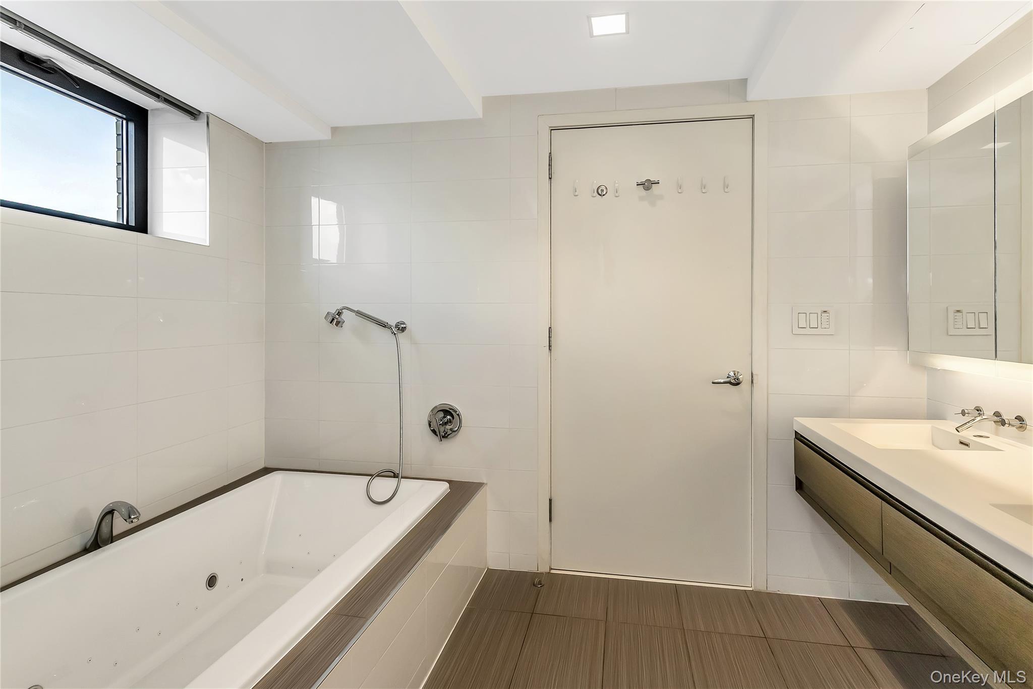 39-16 Prince Street # PHA, Flushing, NY 11354