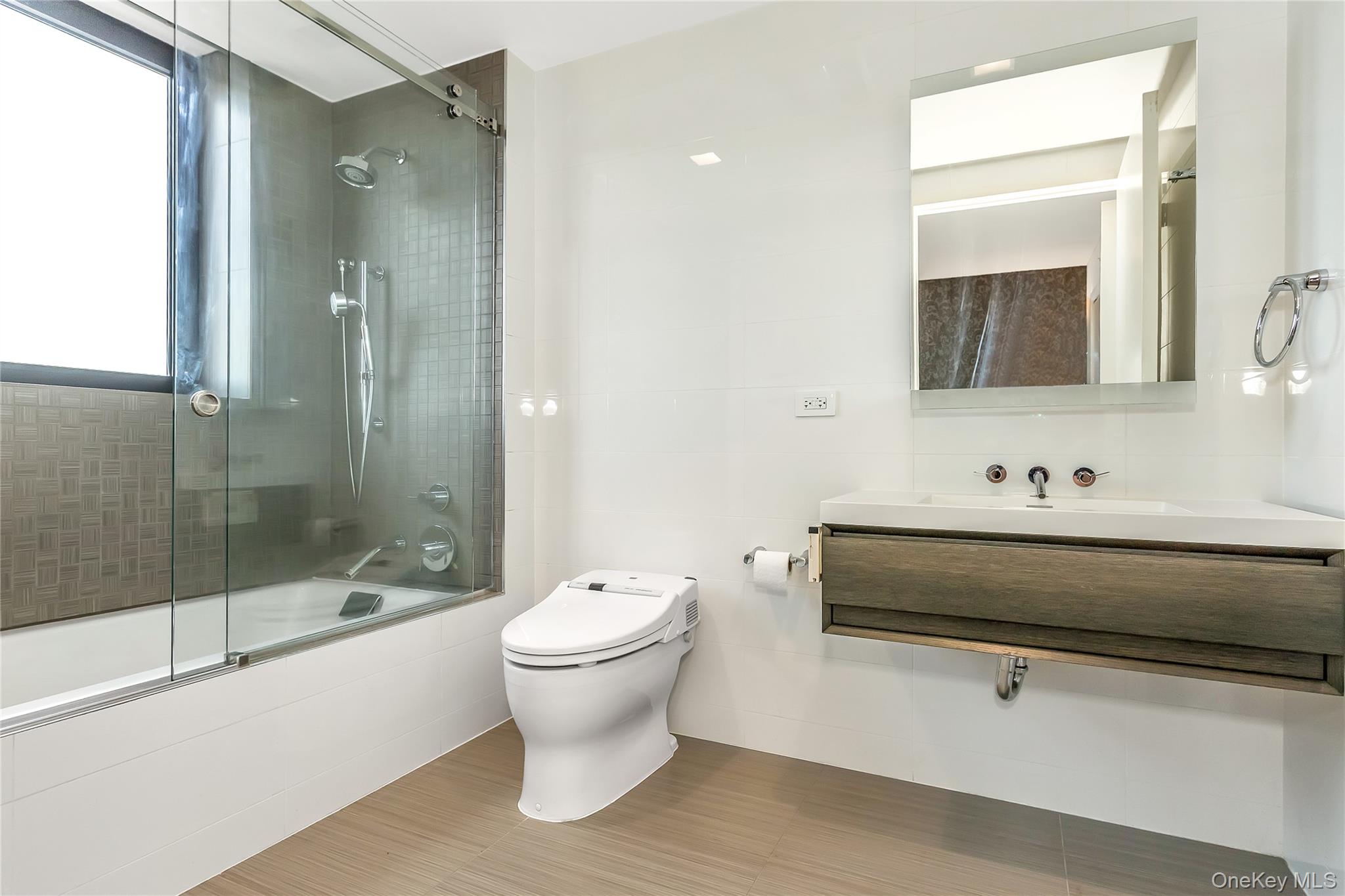 39-16 Prince Street # PHA, Flushing, NY 11354